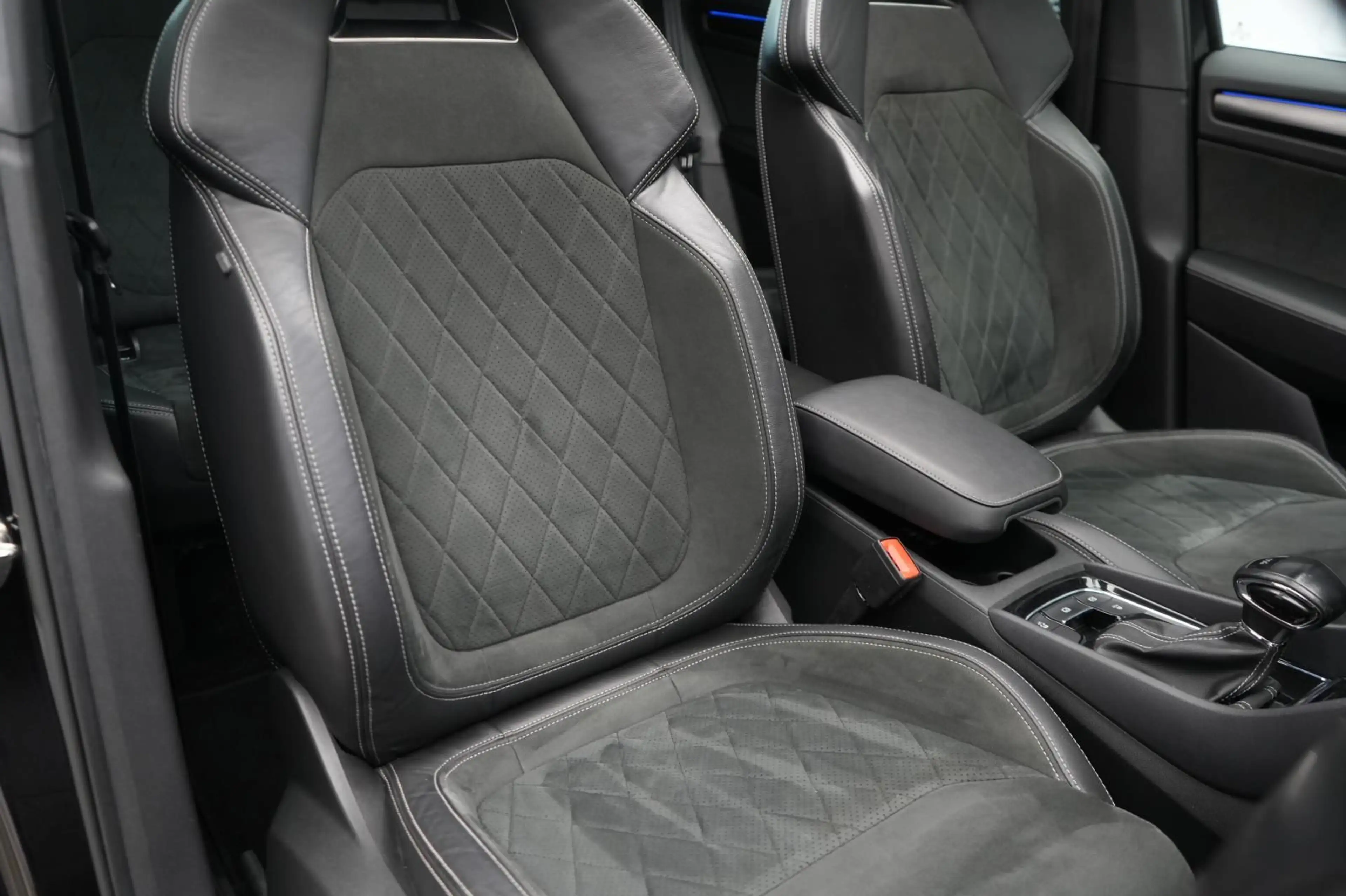 Skoda Kodiaq 2.0 TDI DSG Sportline Pano/AHK/Memory/Kam — photo 8