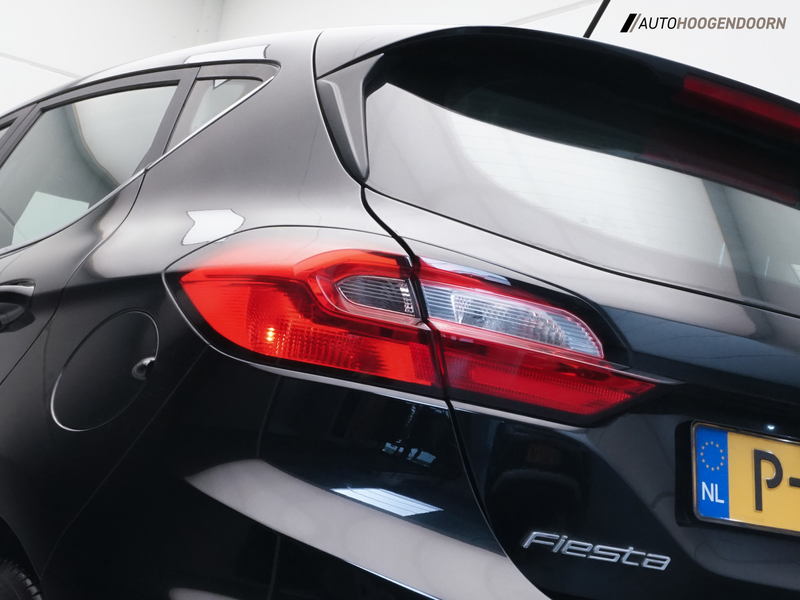 Ford Fiesta 1.0 EcoBoost Hybrid Titanium (APPLE CARPLAY,LED VE — photo 9