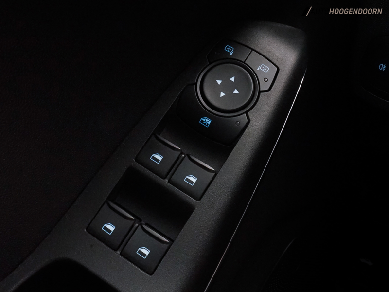 Ford Fiesta 1.0 EcoBoost Hybrid Titanium (APPLE CARPLAY,LED VE — photo 15
