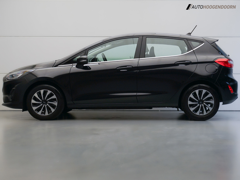 Ford Fiesta 1.0 EcoBoost Hybrid Titanium (APPLE CARPLAY,LED VE — photo 2