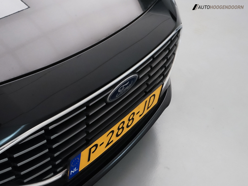 Ford Fiesta 1.0 EcoBoost Hybrid Titanium (APPLE CARPLAY,LED VE — photo 8