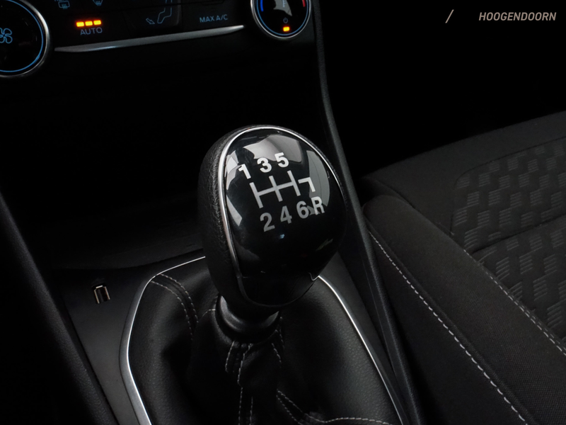 Ford Fiesta 1.0 EcoBoost Hybrid Titanium (APPLE CARPLAY,LED VE — photo 23