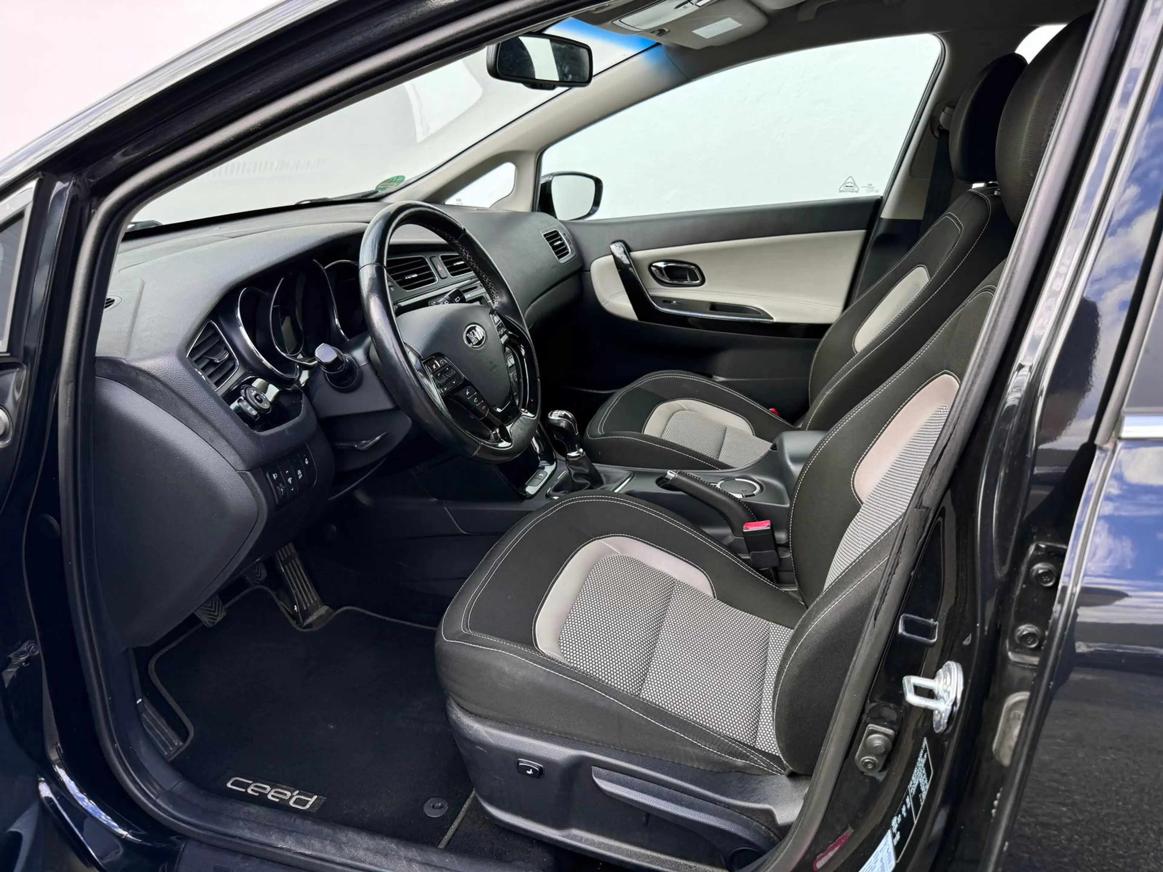 Kia Ceed SW / cee'd SW CEED*1.6 GDI*SPORTSWAGON*SPIRIT*PDC*LED*SITZHEIZ — photo 8