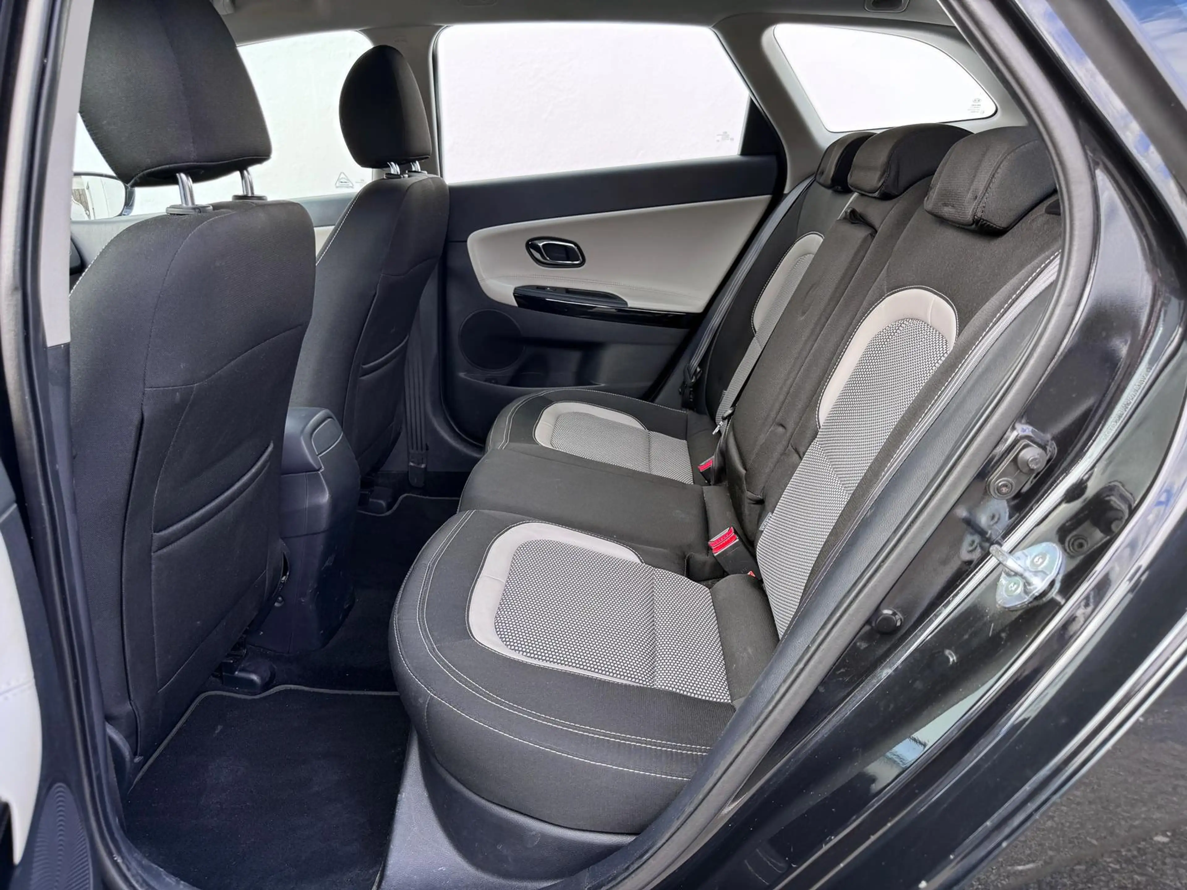 Kia Ceed SW / cee'd SW CEED*1.6 GDI*SPORTSWAGON*SPIRIT*PDC*LED*SITZHEIZ — photo 13