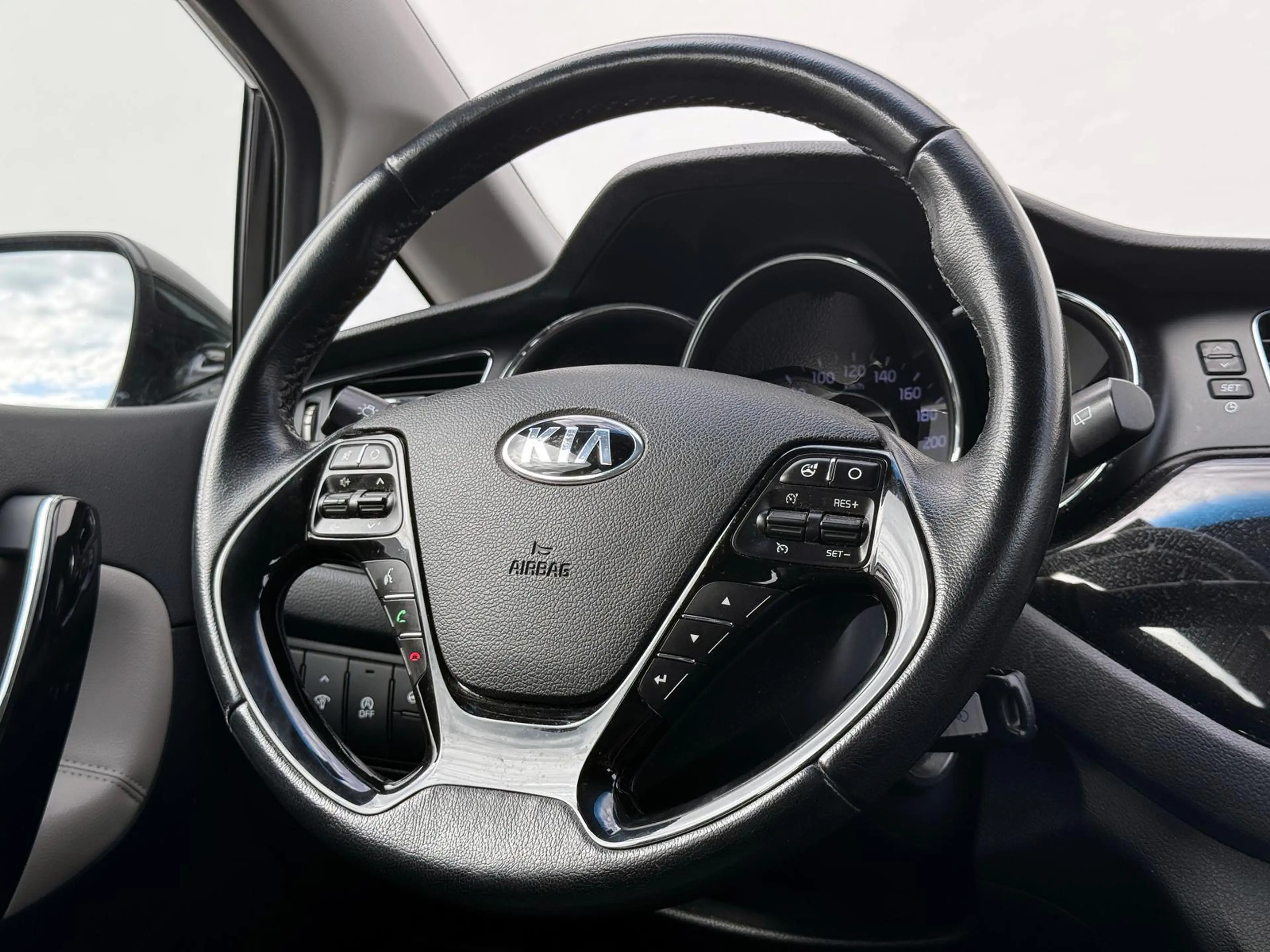 Kia Ceed SW / cee'd SW CEED*1.6 GDI*SPORTSWAGON*SPIRIT*PDC*LED*SITZHEIZ — photo 15