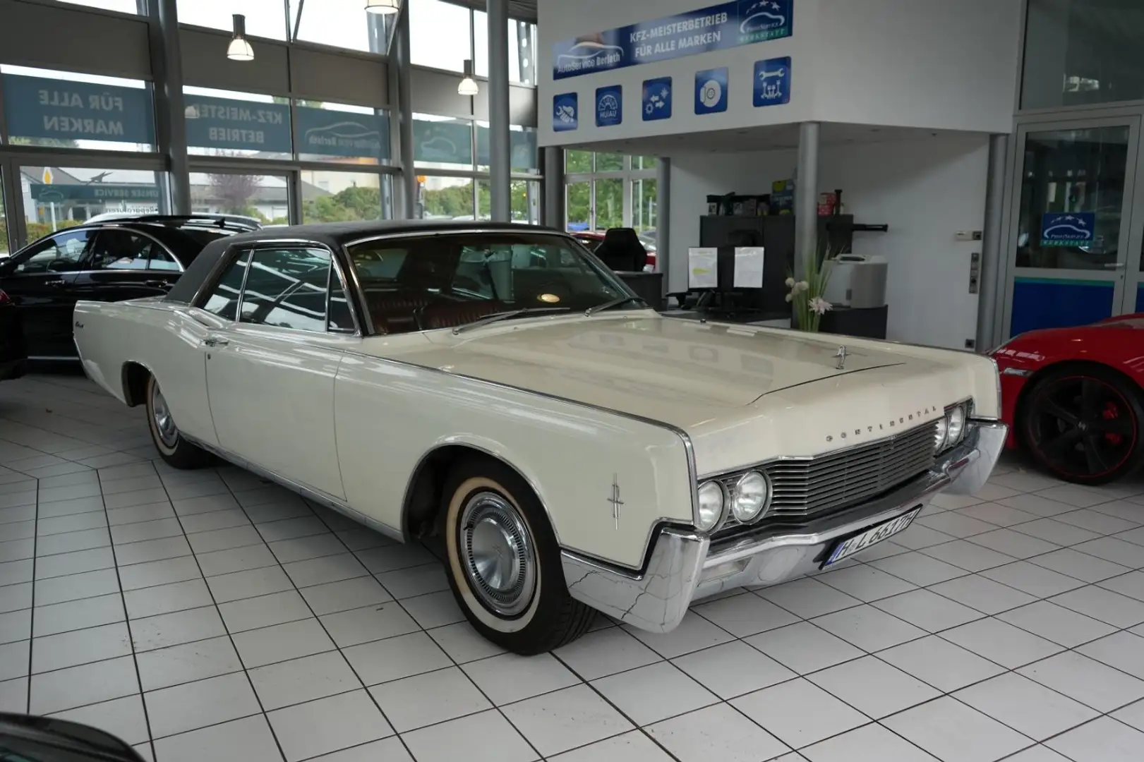 Lincoln Continental Lincoln Continental Coupe 7.5l V8 *H-Kennzeichen Beige - 1