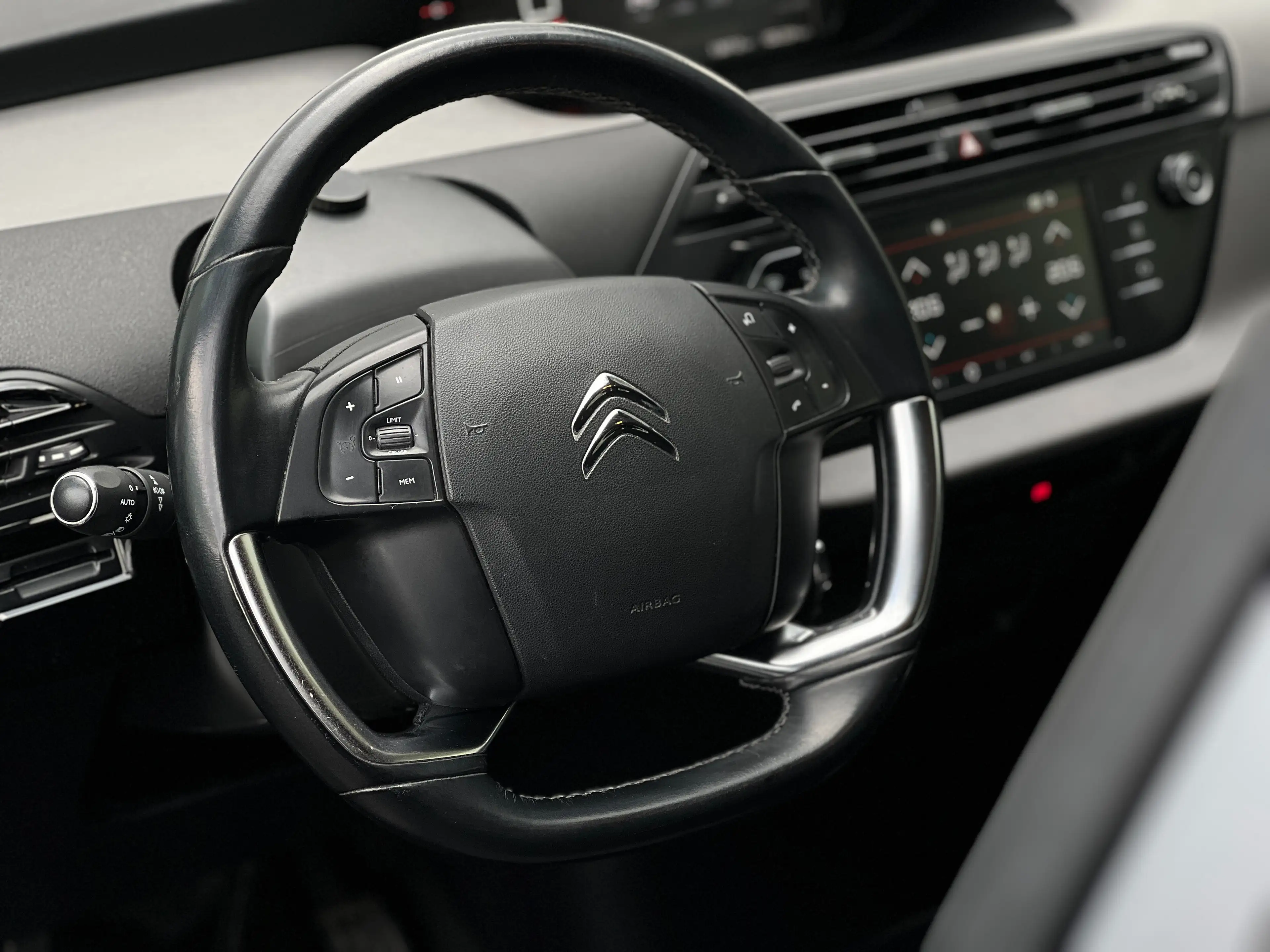 Citroen C4 Picasso TOP Condition - Navigation, Bluetooth, Cruise, Caméra — photo 15