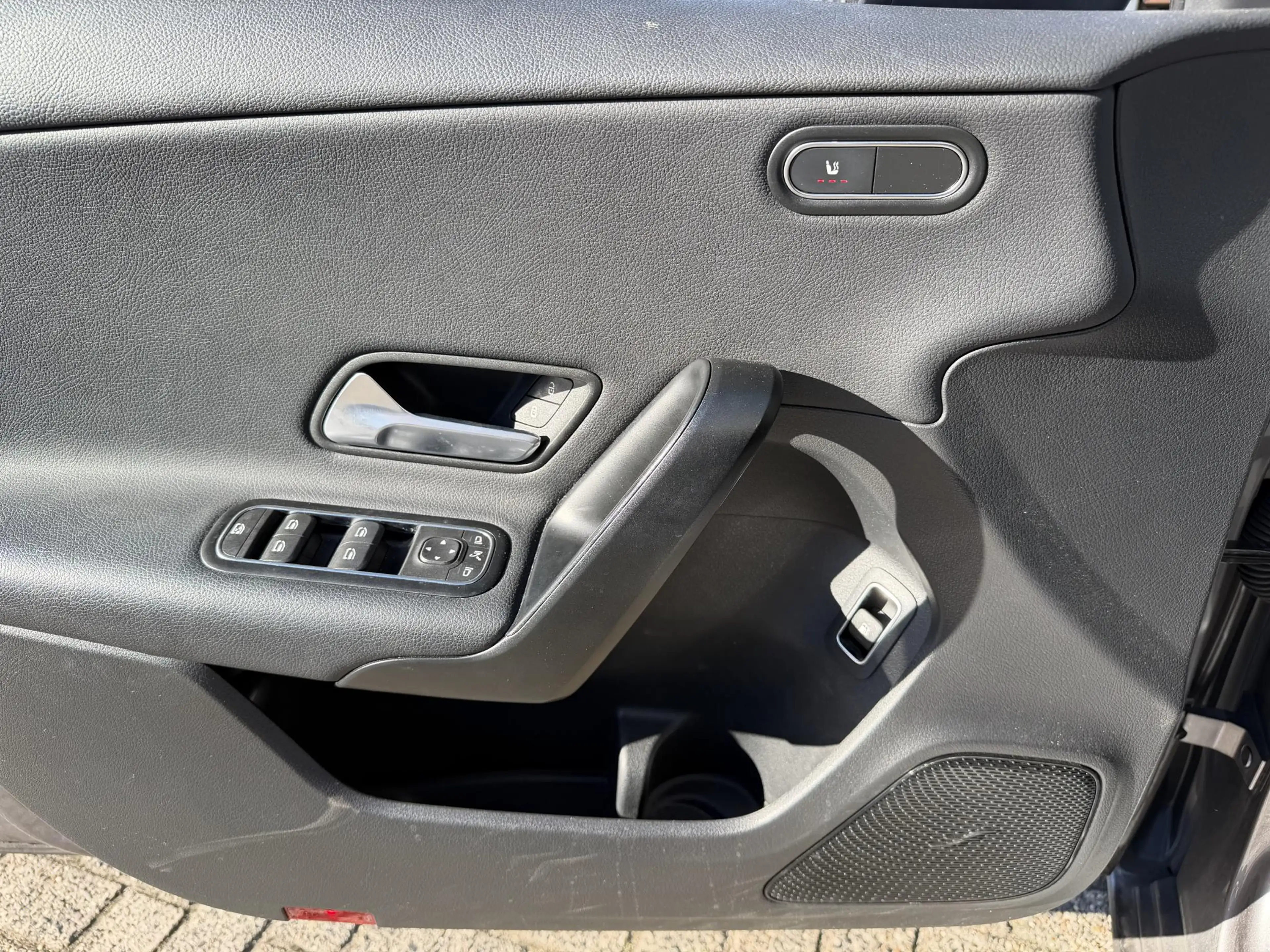Mercedes-Benz A 250 e Business Line 17"/Panoramadak/Adaptieve cruise/D — photo 10