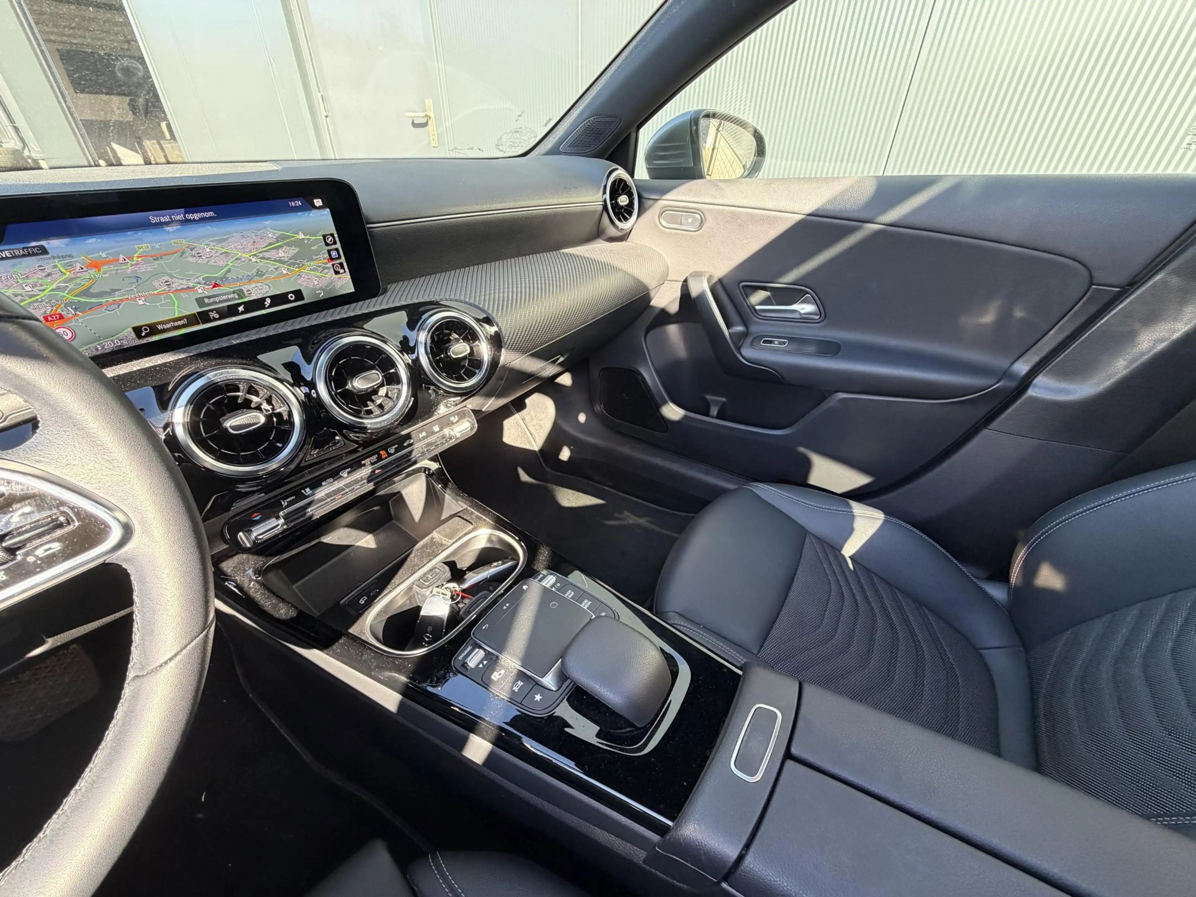 Mercedes-Benz A 250 e Business Line 17"/Panoramadak/Adaptieve cruise/D — photo 17