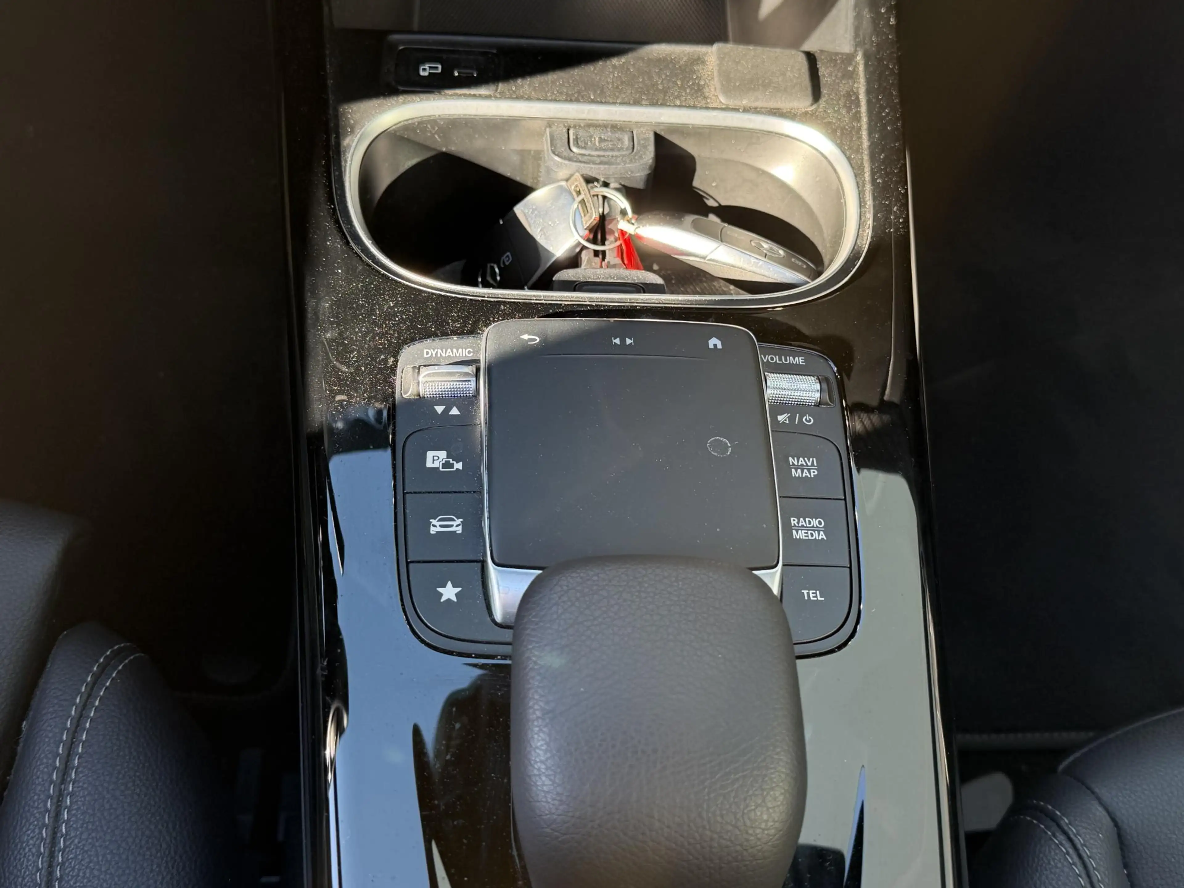 Mercedes-Benz A 250 e Business Line 17"/Panoramadak/Adaptieve cruise/D — photo 28