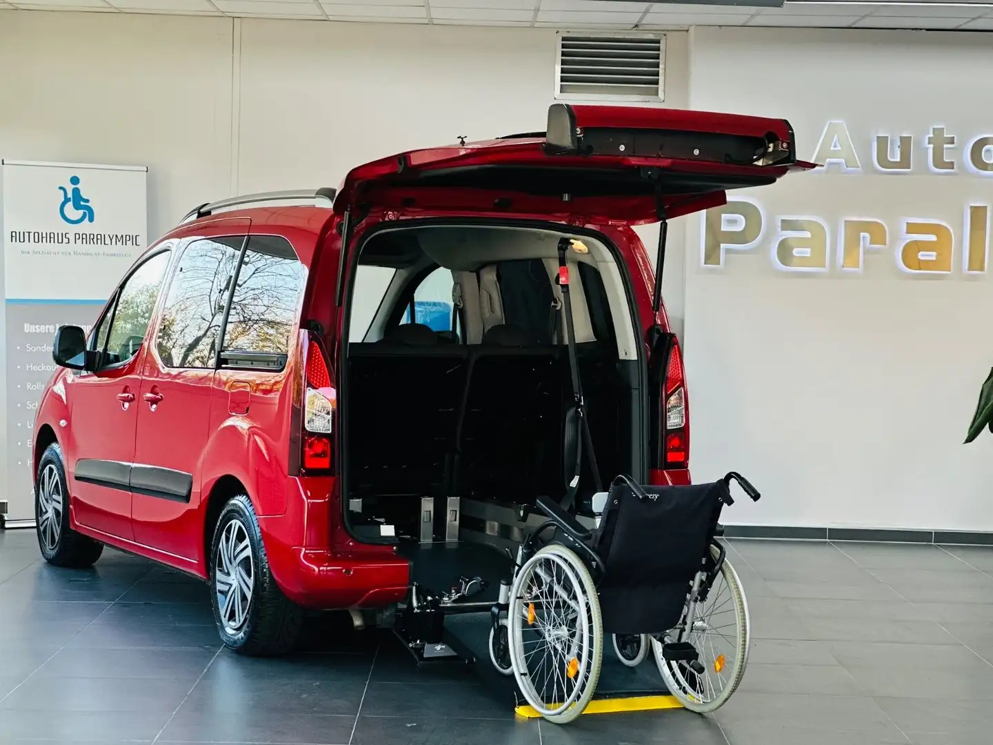 Citroen Berlingo Selection Behindertengerecht-Rampe Aut. Rojo - 1