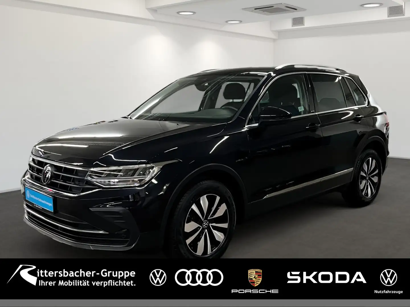 Volkswagen Tiguan 1.5 TSI Life Move DSG Schwarz - 1