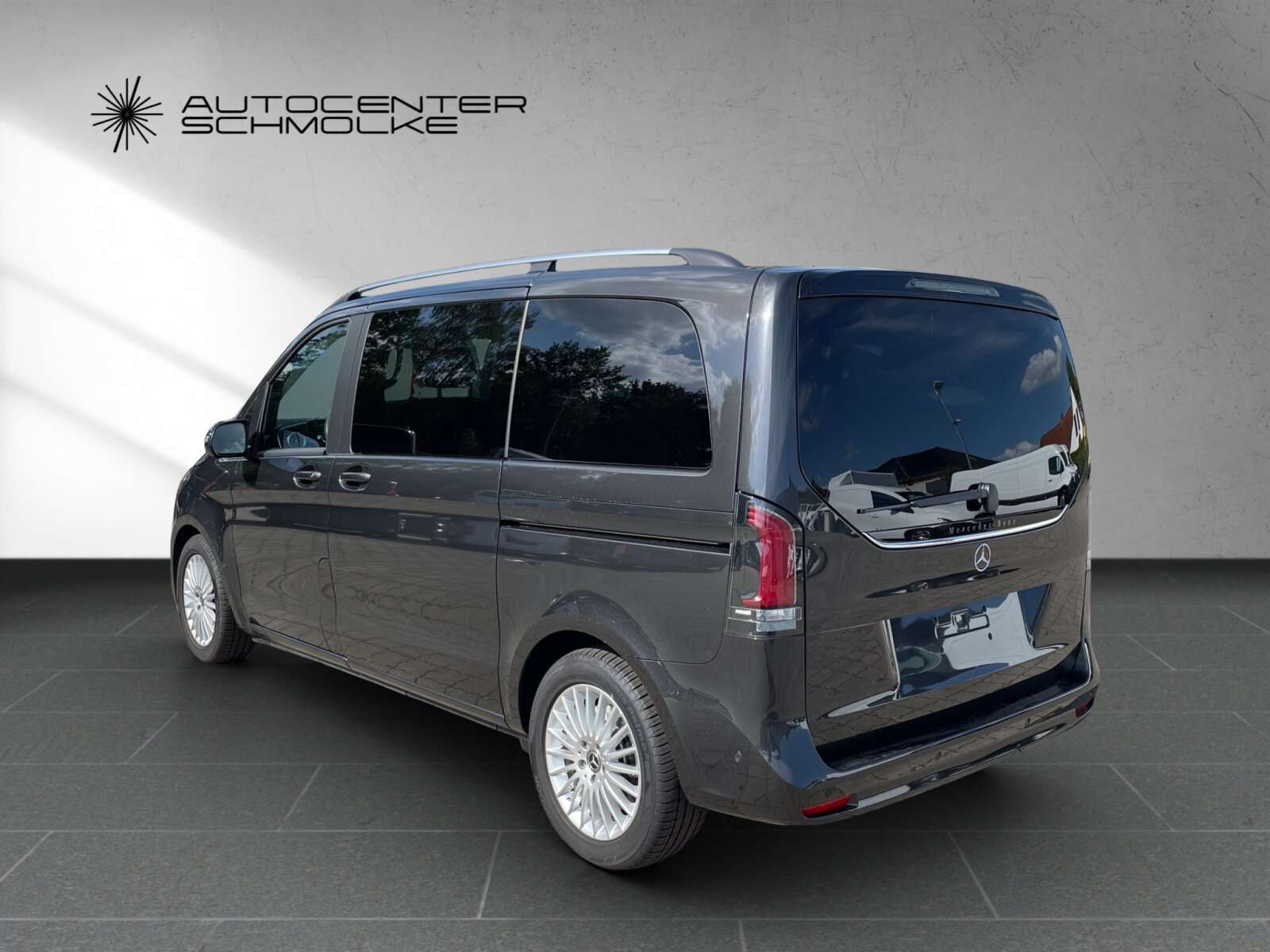 Mercedes-Benz V 220