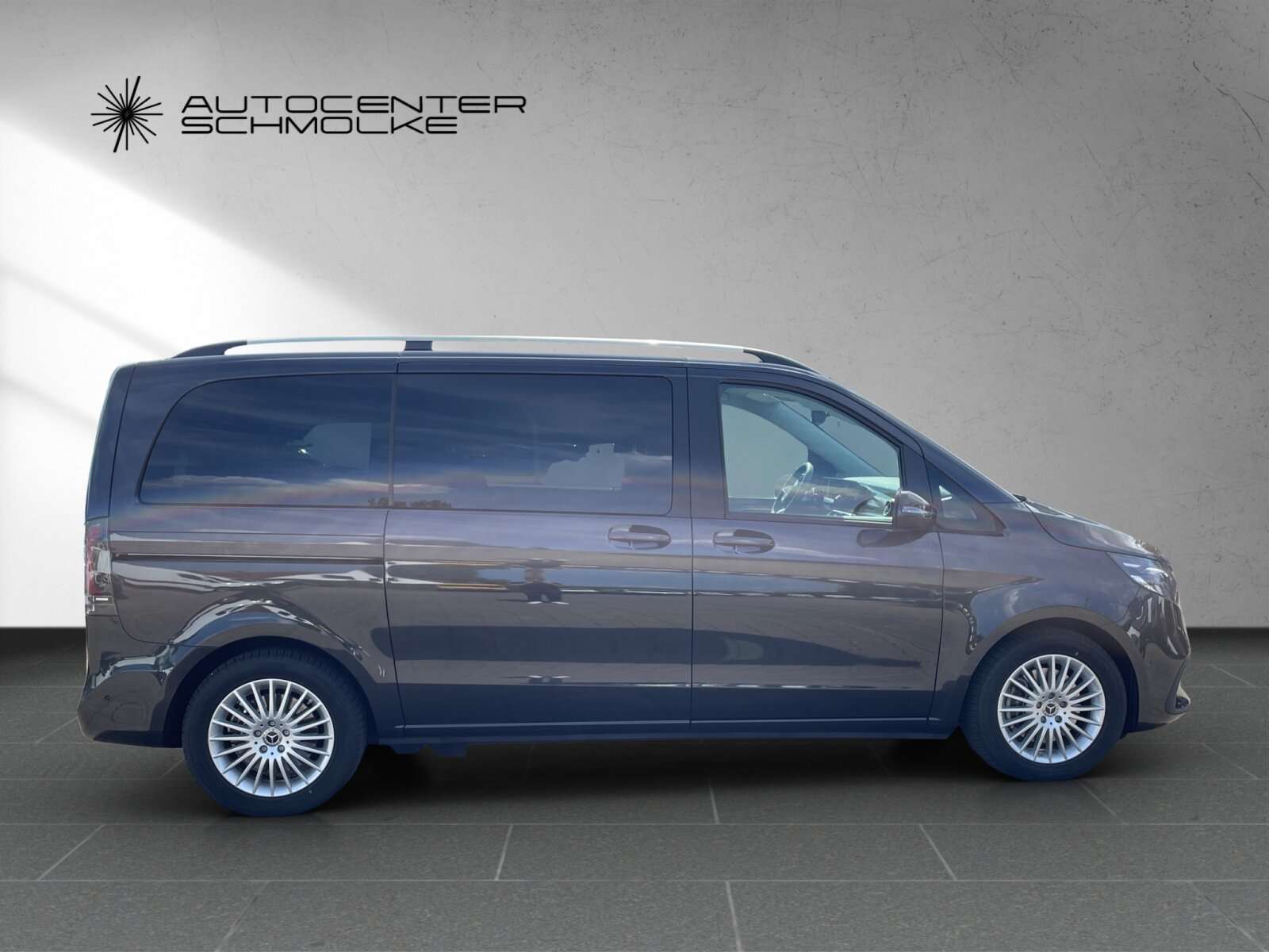 Mercedes-Benz V 220