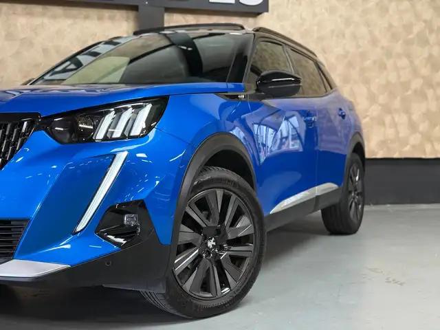 Peugeot 2008 view 2