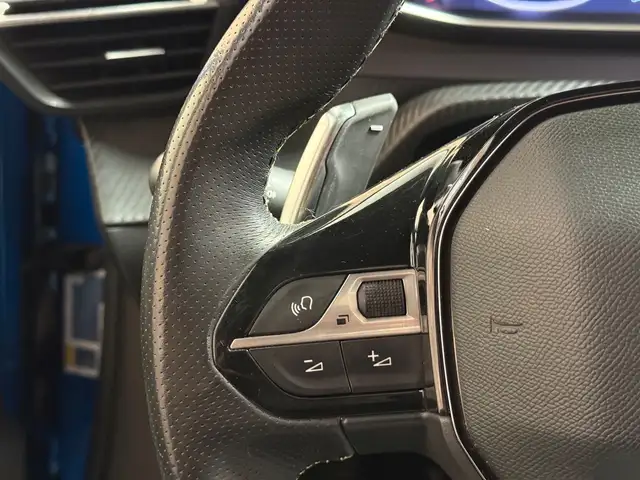 Peugeot 2008 view 17
