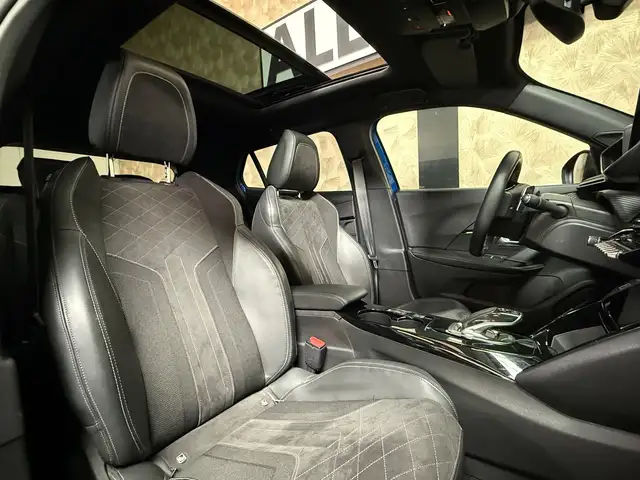 Peugeot 2008 view 12
