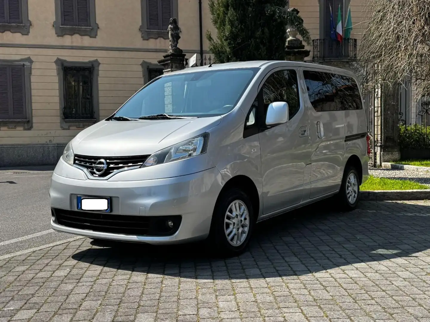 Nissan Evalia 1.5 dCi 8V 110 CV n-tec Argent - 1