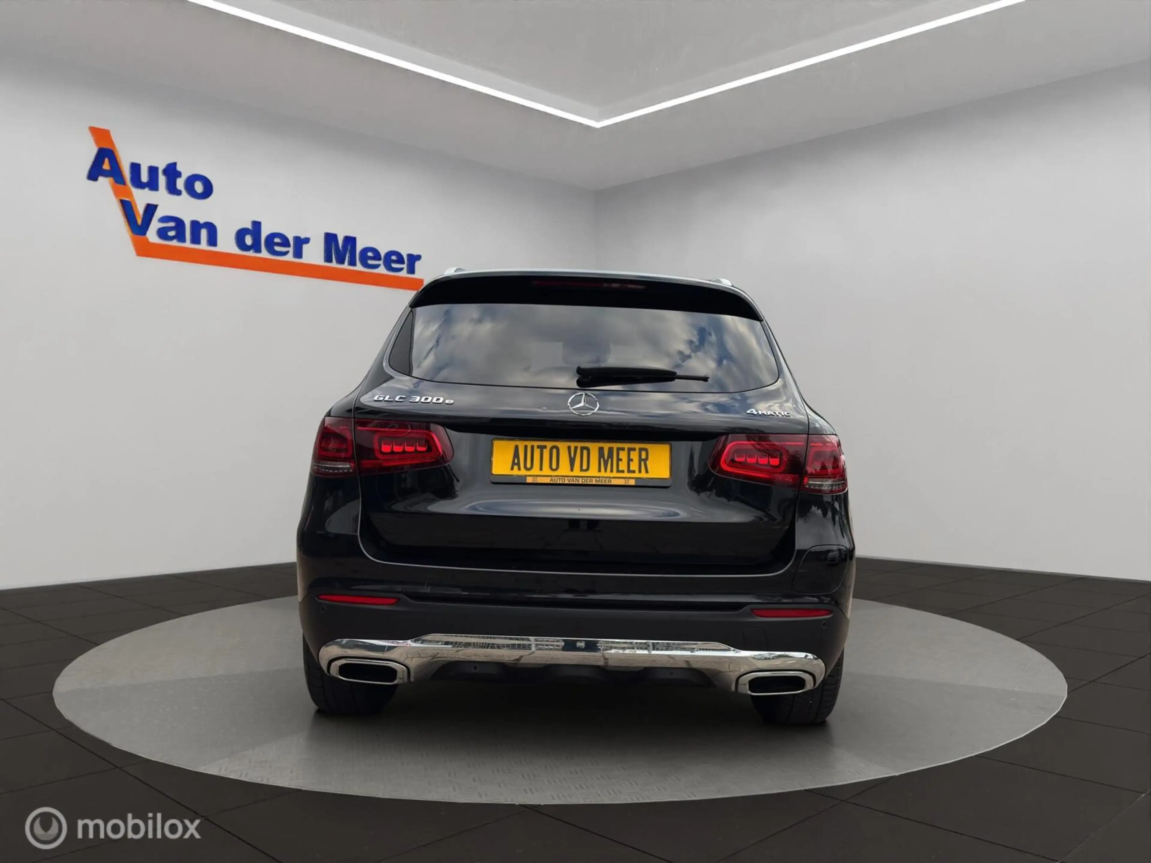 Mercedes-Benz GLC 300 300e 4MATIC Business Solution Luxury All in prijs — photo 11