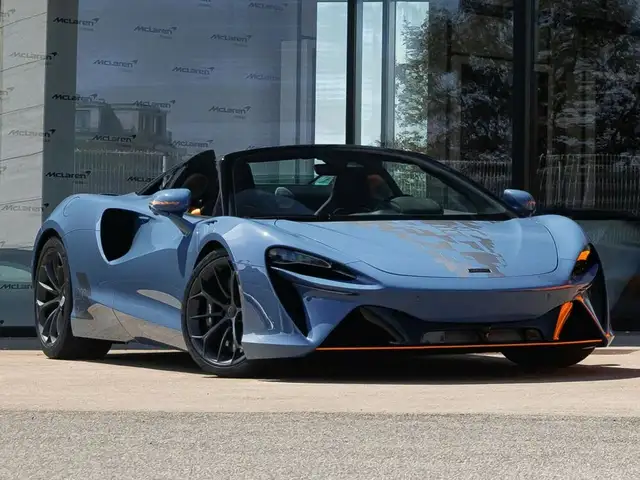 McLaren Artura Artura Spider / 1000GP / 1 of 3 / 0% Leasingaktion