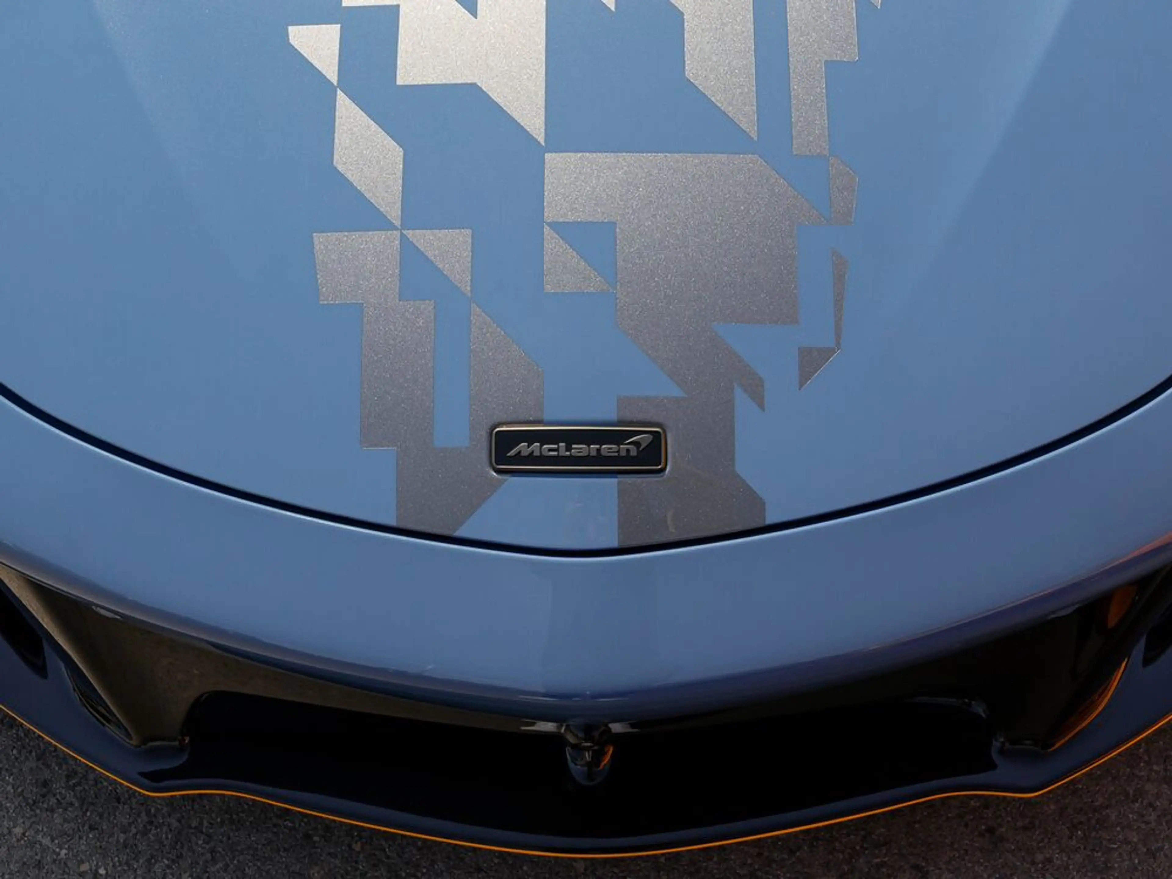 McLaren Artura Artura Spider / 1000GP / 1 of 3 / MSO Victory Grey — photo 4