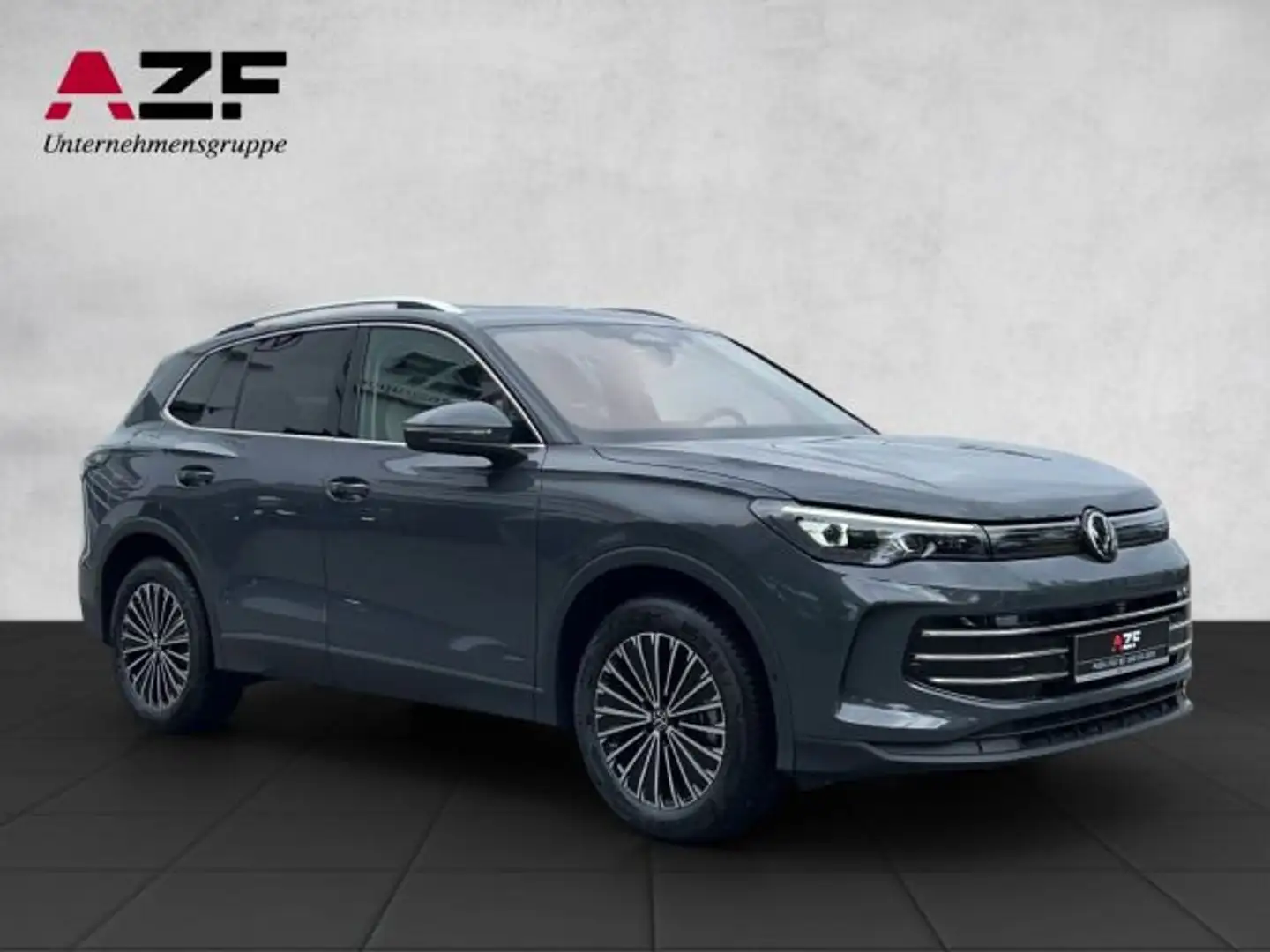 Volkswagen Tiguan 1.5 eTSI DSG Elegance AHK+IQ.LIGHT+PANO Grau - 2