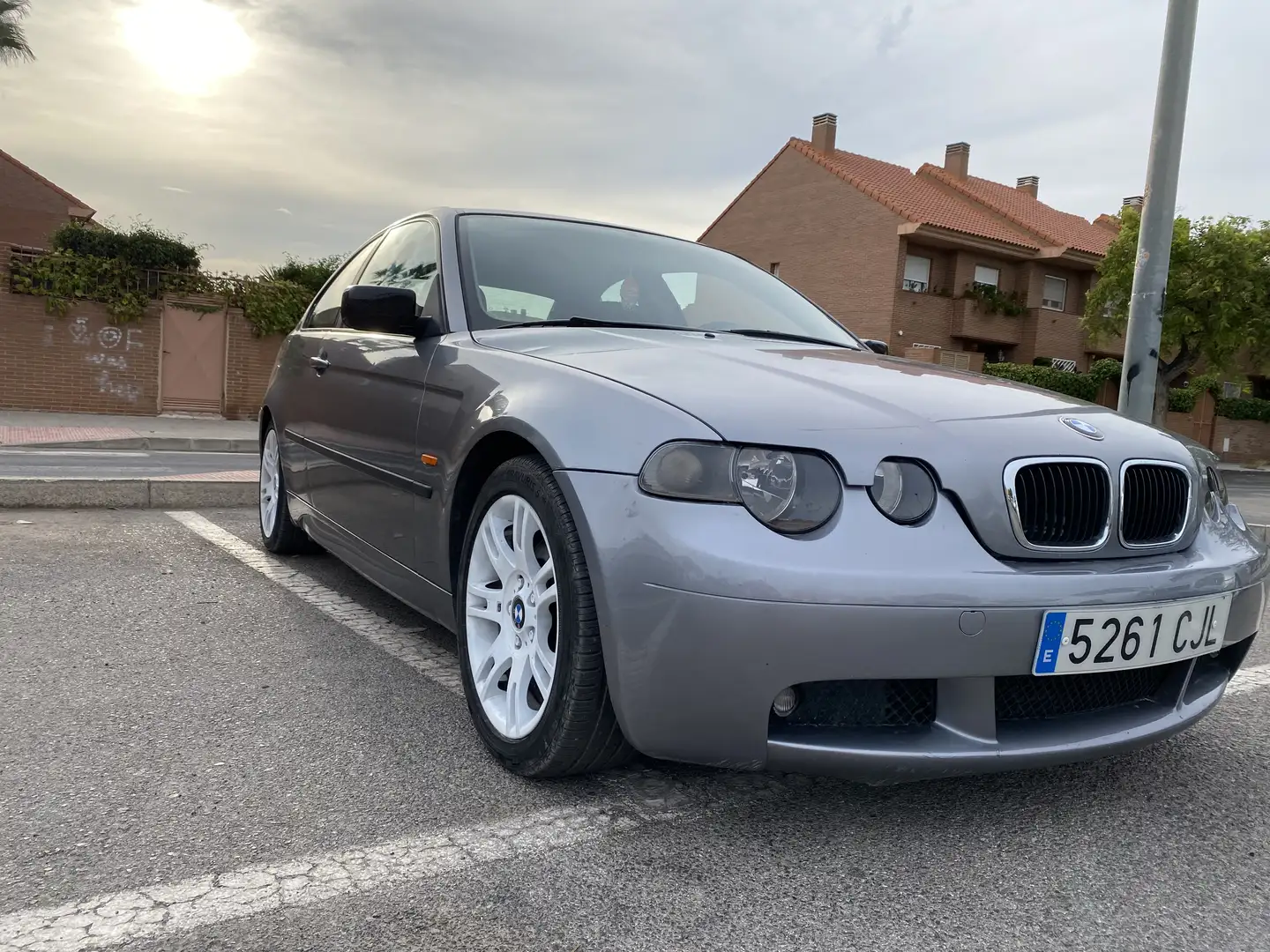 BMW 320 320td compact - 2