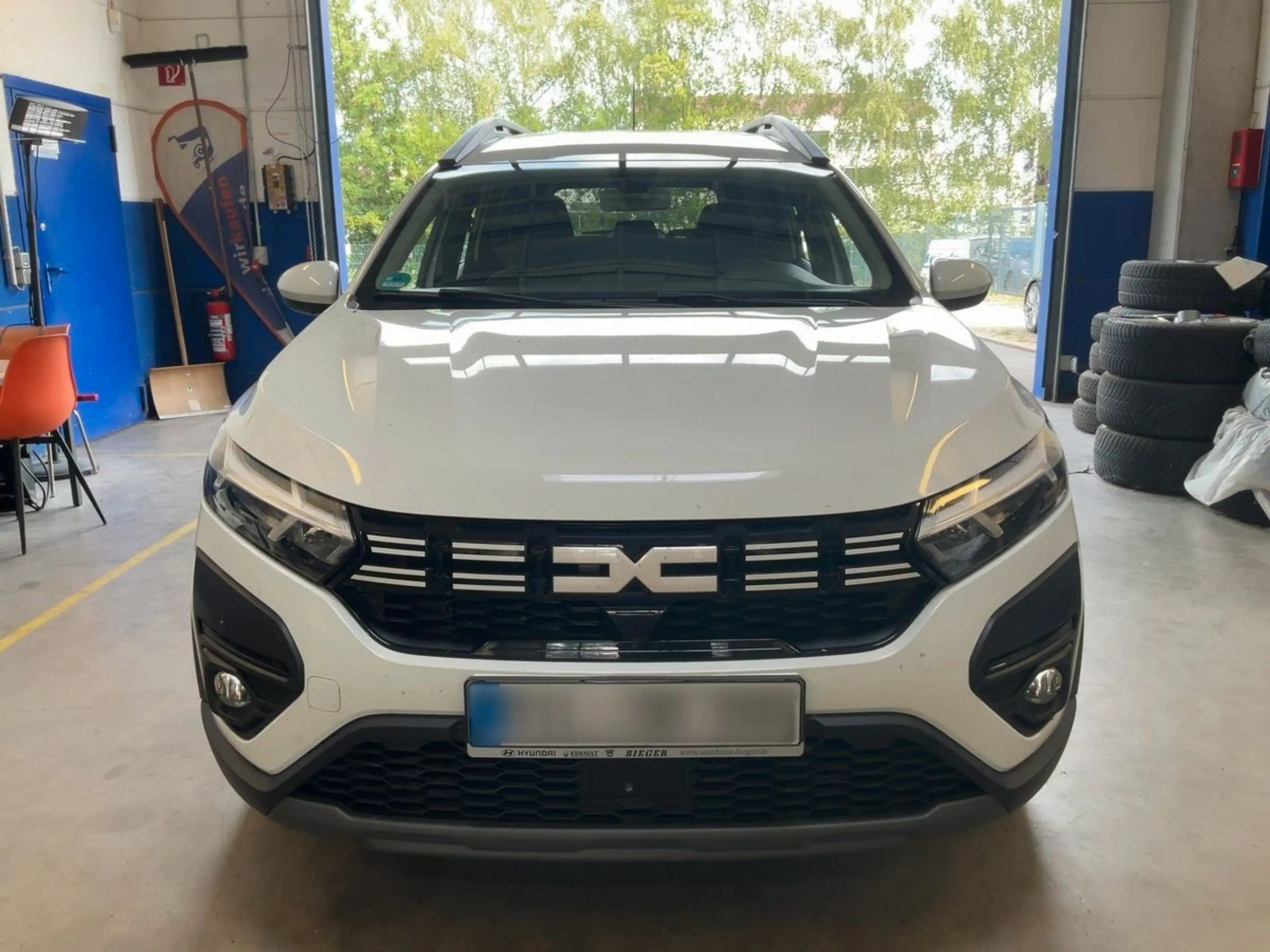 Dacia Jogger 1.0 TCEe LPG Expression 1.Hand+LED+ — photo 6