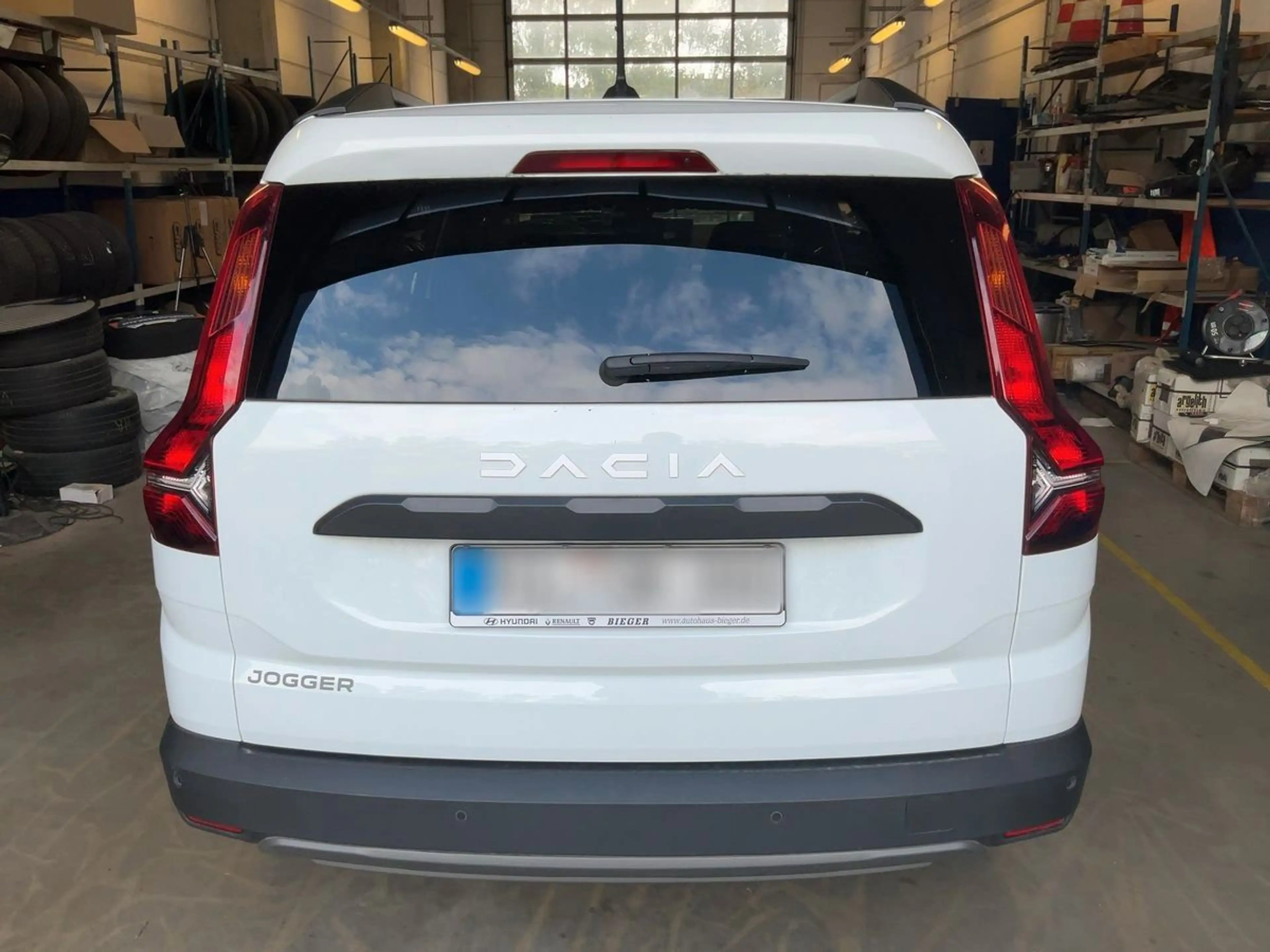 Dacia Jogger 1.0 TCEe LPG Expression 1.Hand+LED+ — photo 3
