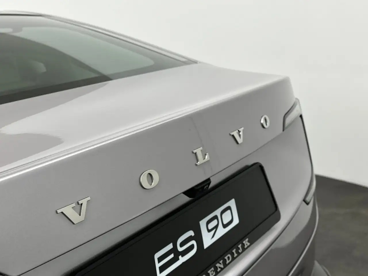 Volvo ES90 2026 — фото 12
