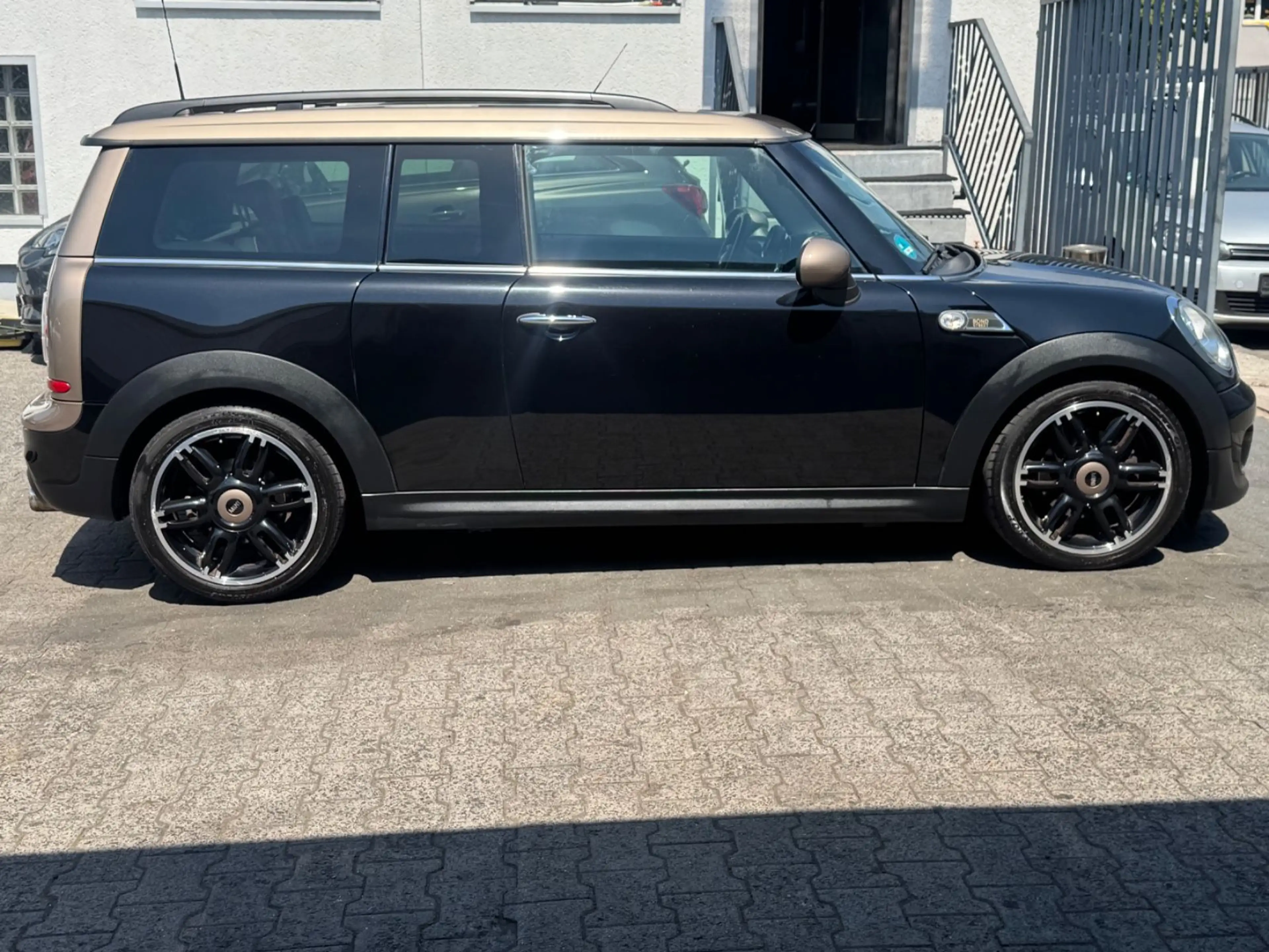 MINI Cooper SD Clubman Cooper SD Bond Street — photo 5