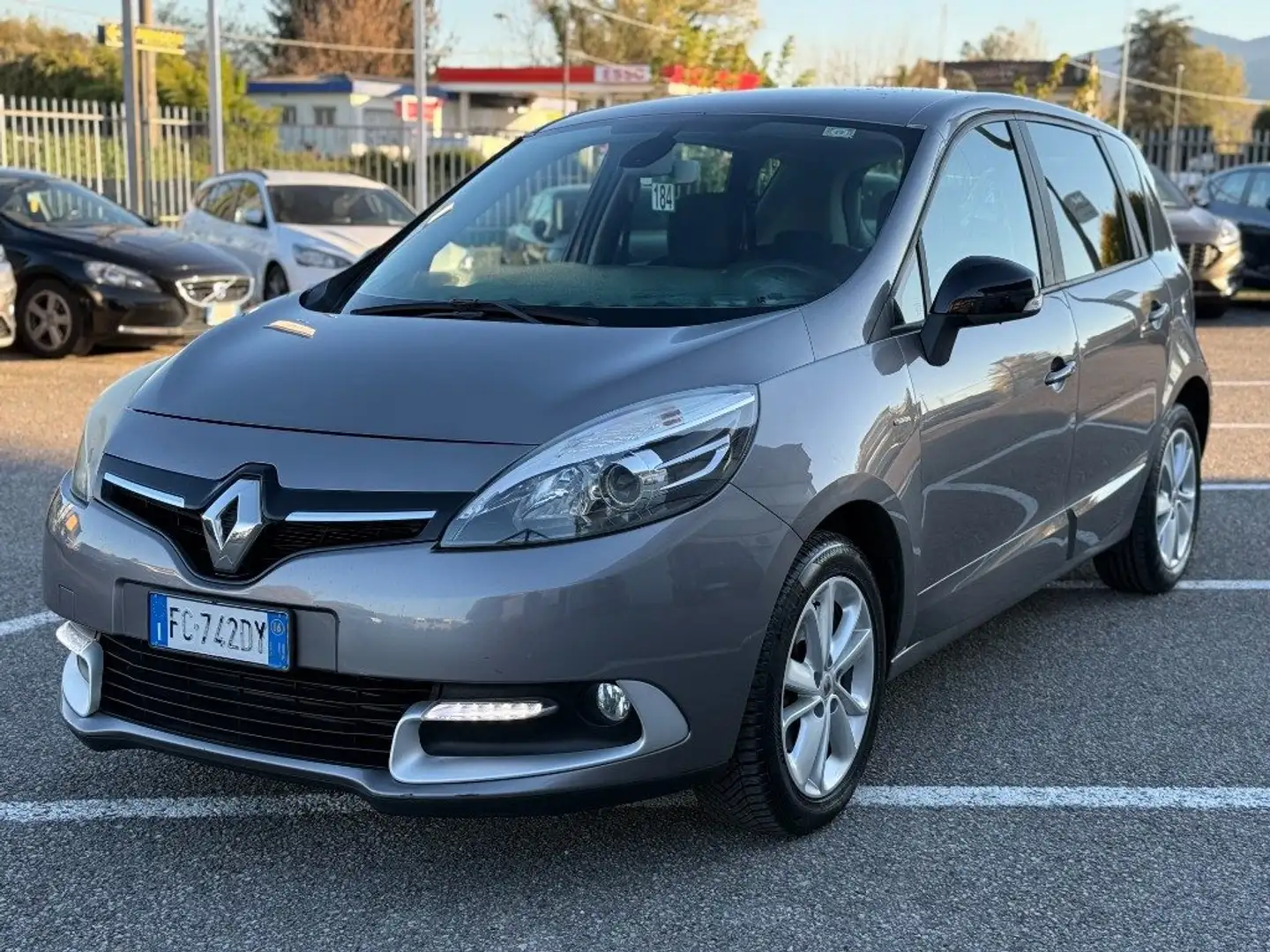 Renault Scenic Scénic XMod dCi 110 CV Start&Stop Energy Limited Gris - 1