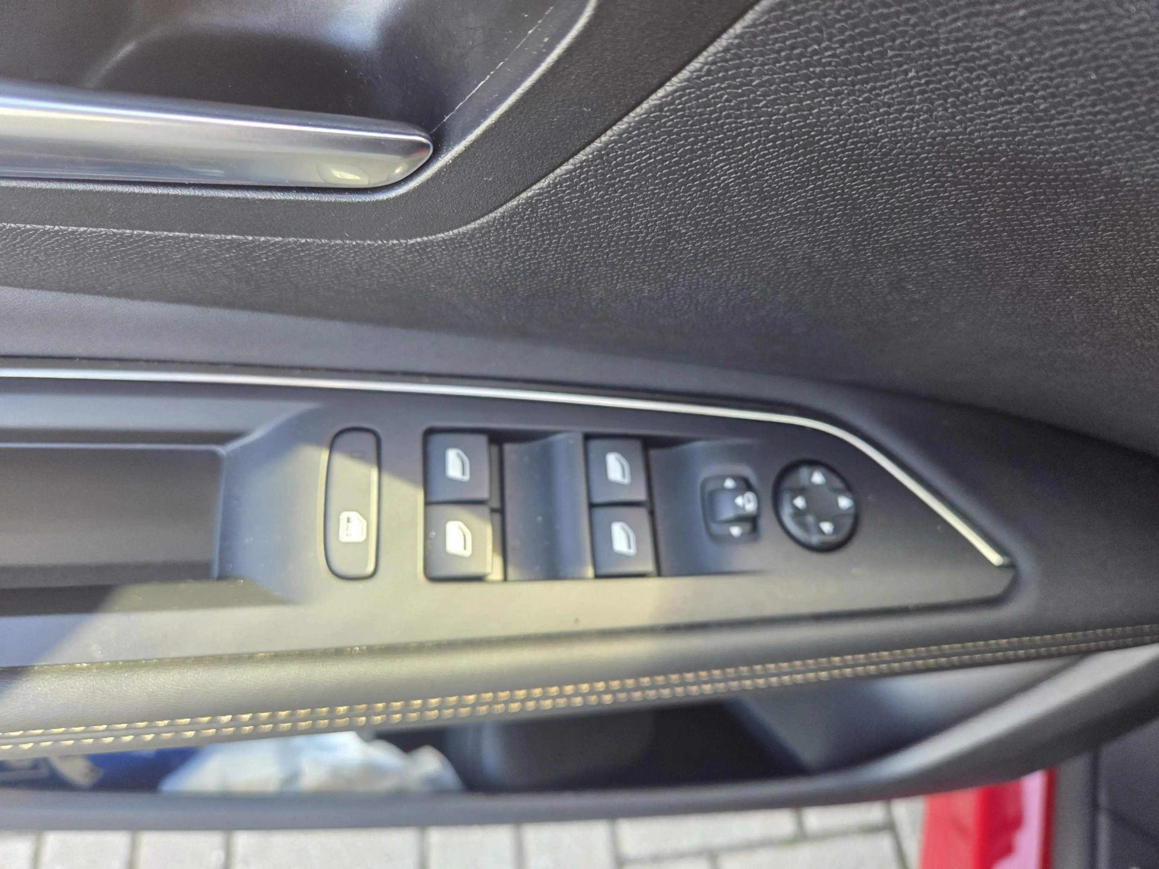 Peugeot 3008 1.2 Hybrid 136 GT Auto komt 17-10 binnen l Focal s — photo 10