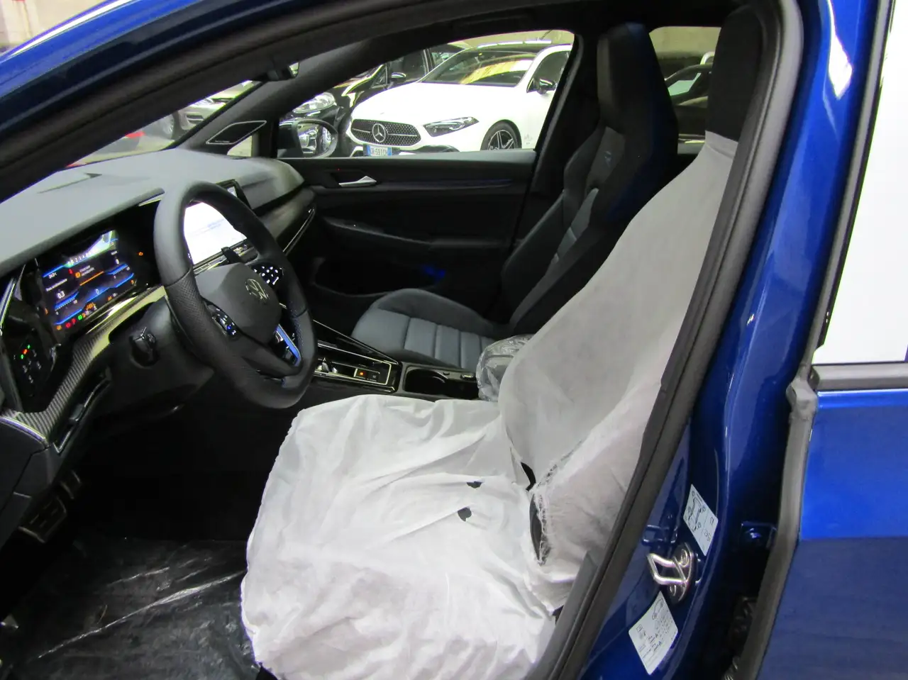 2023 Volkswagen Golf R Golf 8 Golf R GolfR VIII 2.0 tsi R 20 Years 20Years 4motion 333cv dsg *NUOVA* SERIE LIMITATA LIMITED EDITION, photograph 9