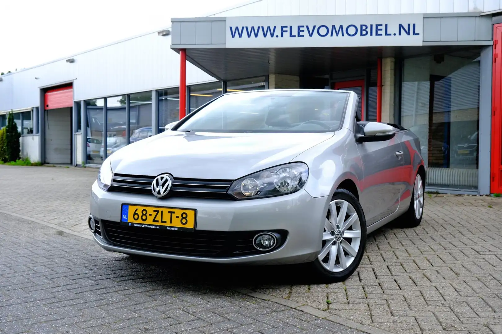 Volkswagen Golf Cabriolet 1.2 TSI BlueMotion Clima|Leder-Alcantara|LMV Gri - 1