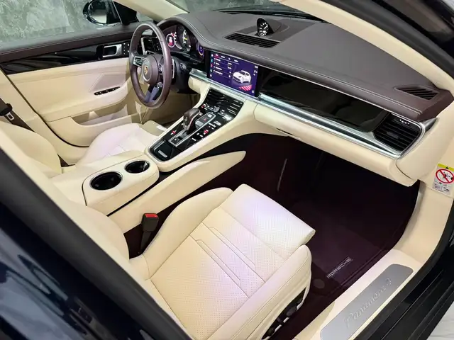 Porsche Panamera 4 E-Hybrid Sport Turismo 462PS/ 1.BESITZ / 18000km Ansicht 32