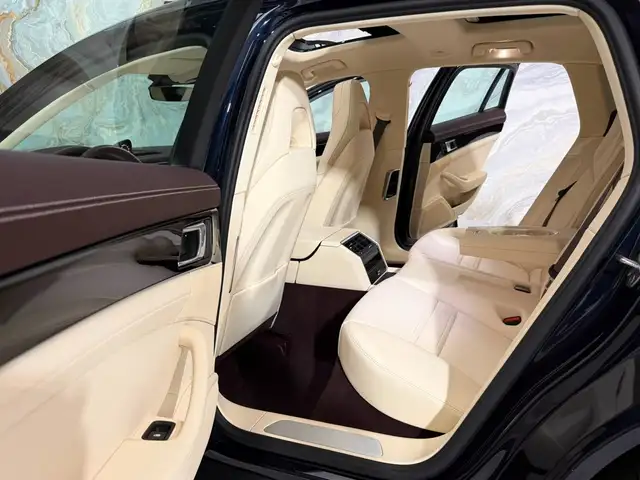 Porsche Panamera 4 E-Hybrid Sport Turismo 462PS/ 1.BESITZ / 18000km Ansicht 38