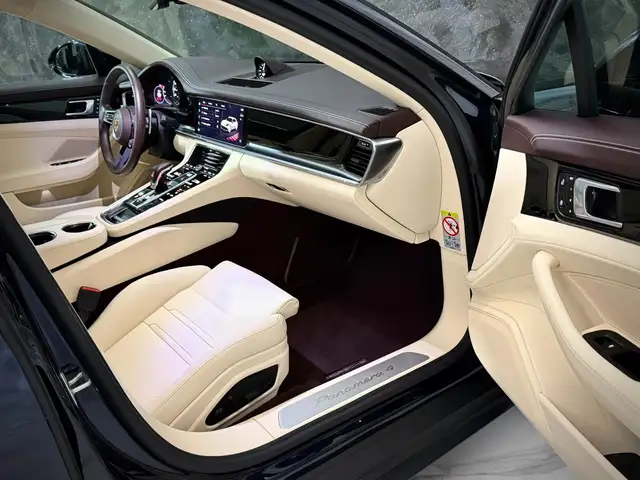 Porsche Panamera 4 E-Hybrid Sport Turismo 462PS/ 1.BESITZ / 18000km Ansicht 27