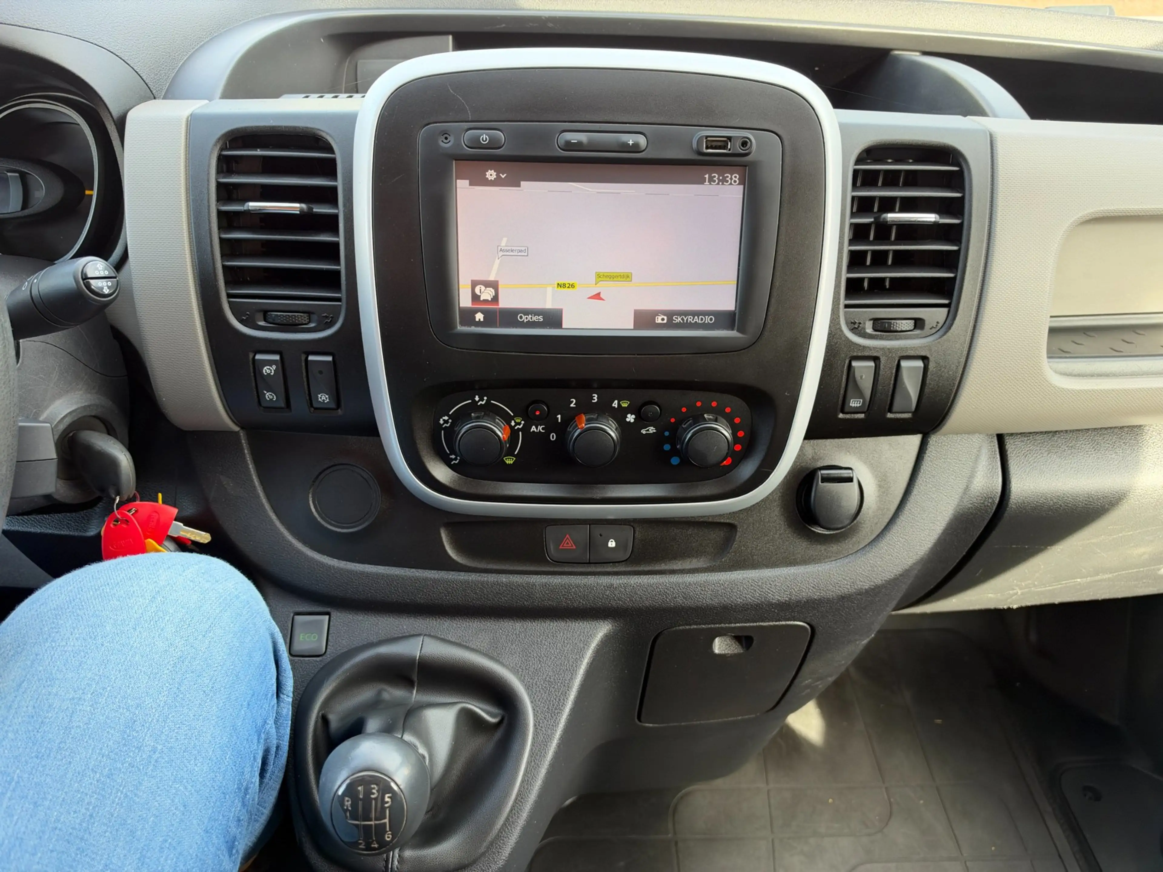 Renault Trafic 1.6 dCi T29 L1H1 Navigatie / Airco / Imperiaal — photo 9