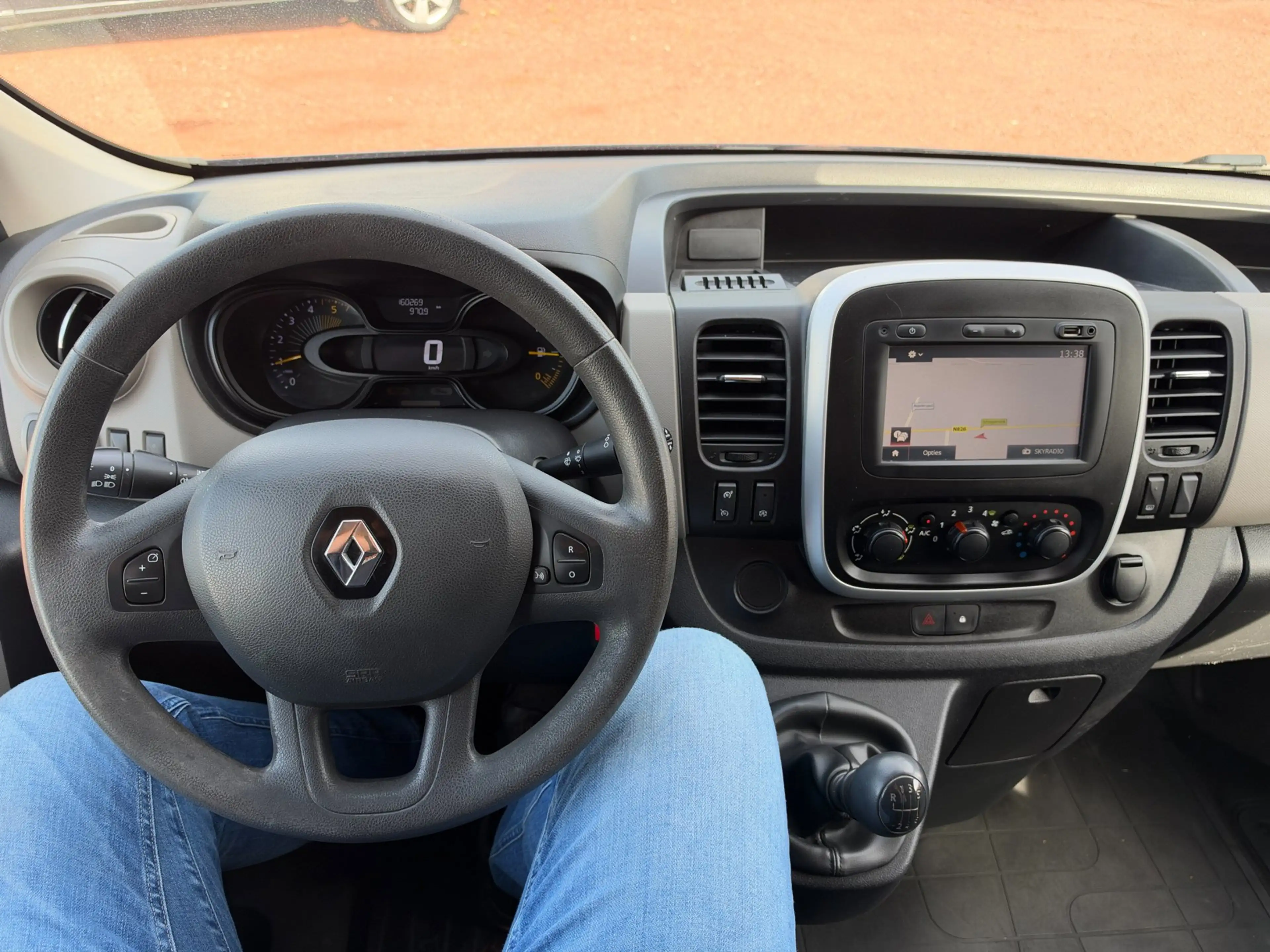 Renault Trafic 1.6 dCi T29 L1H1 Navigatie / Airco / Imperiaal — photo 7