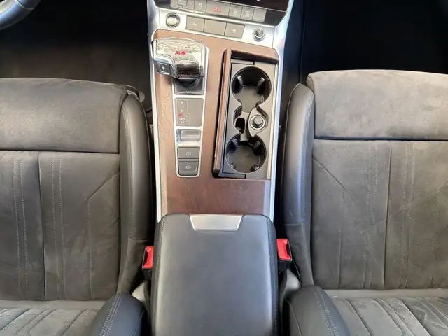 Audi A6 view 15