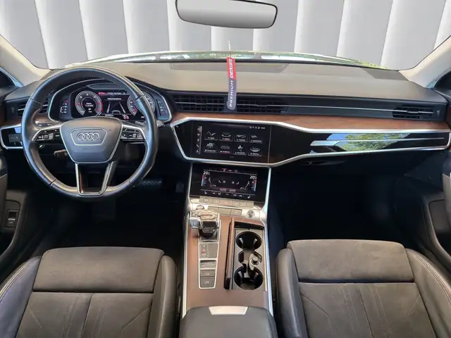 Audi A6 view 11