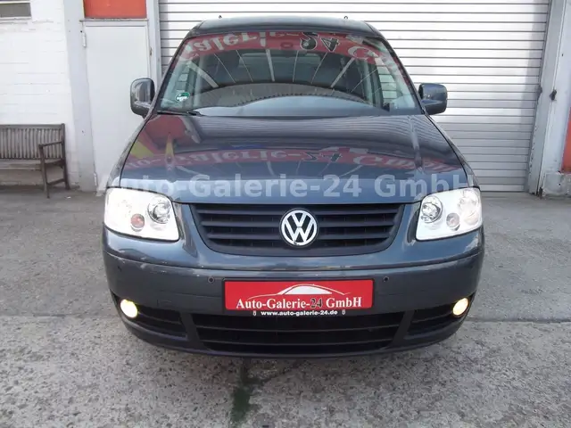 Volkswagen Caddy Life view 3