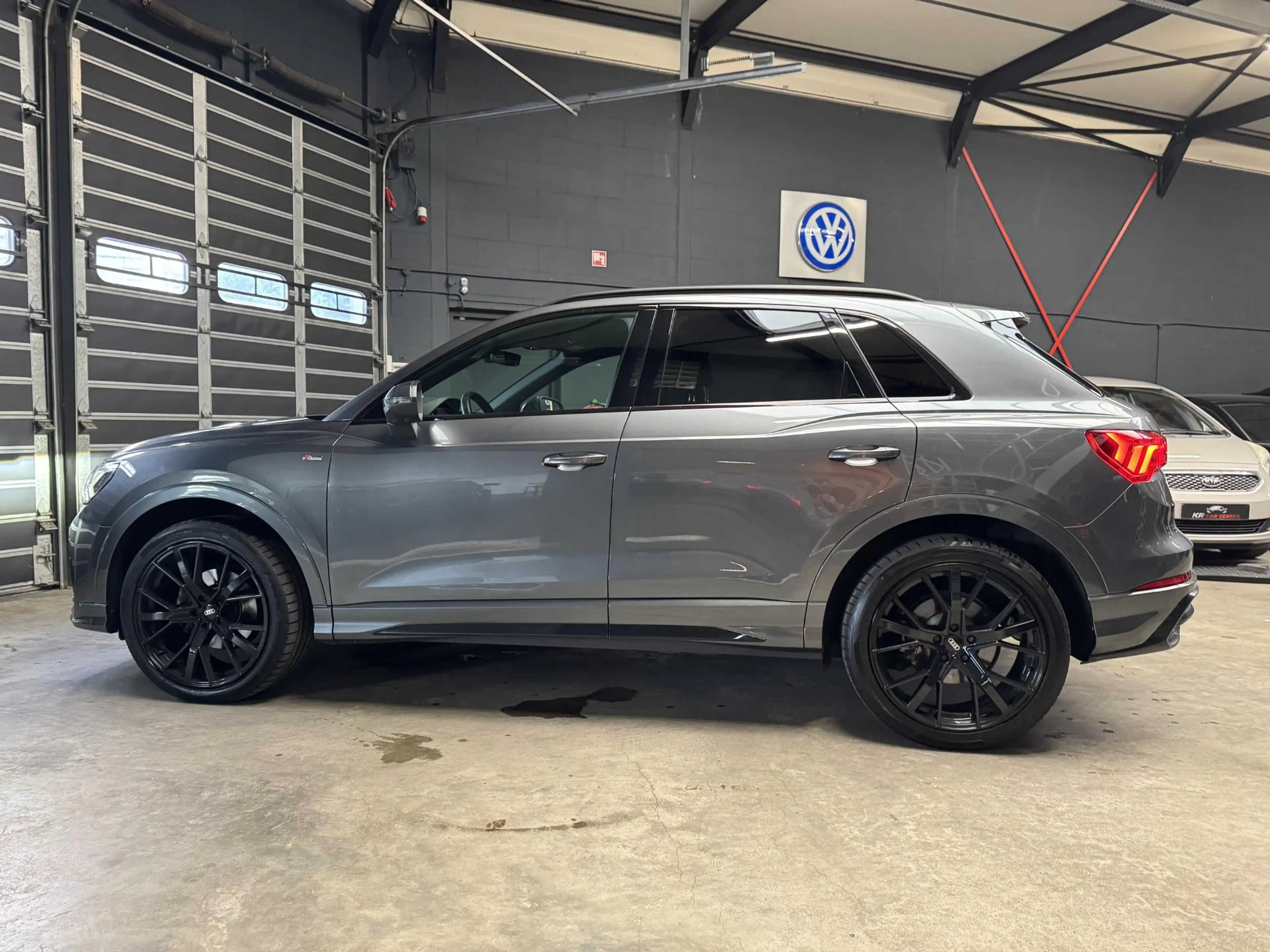 Audi Q3 35 TFSI 3x S-line VIRTUAL-CAMERA-TREKHAAK-LED-20'' — photo 10