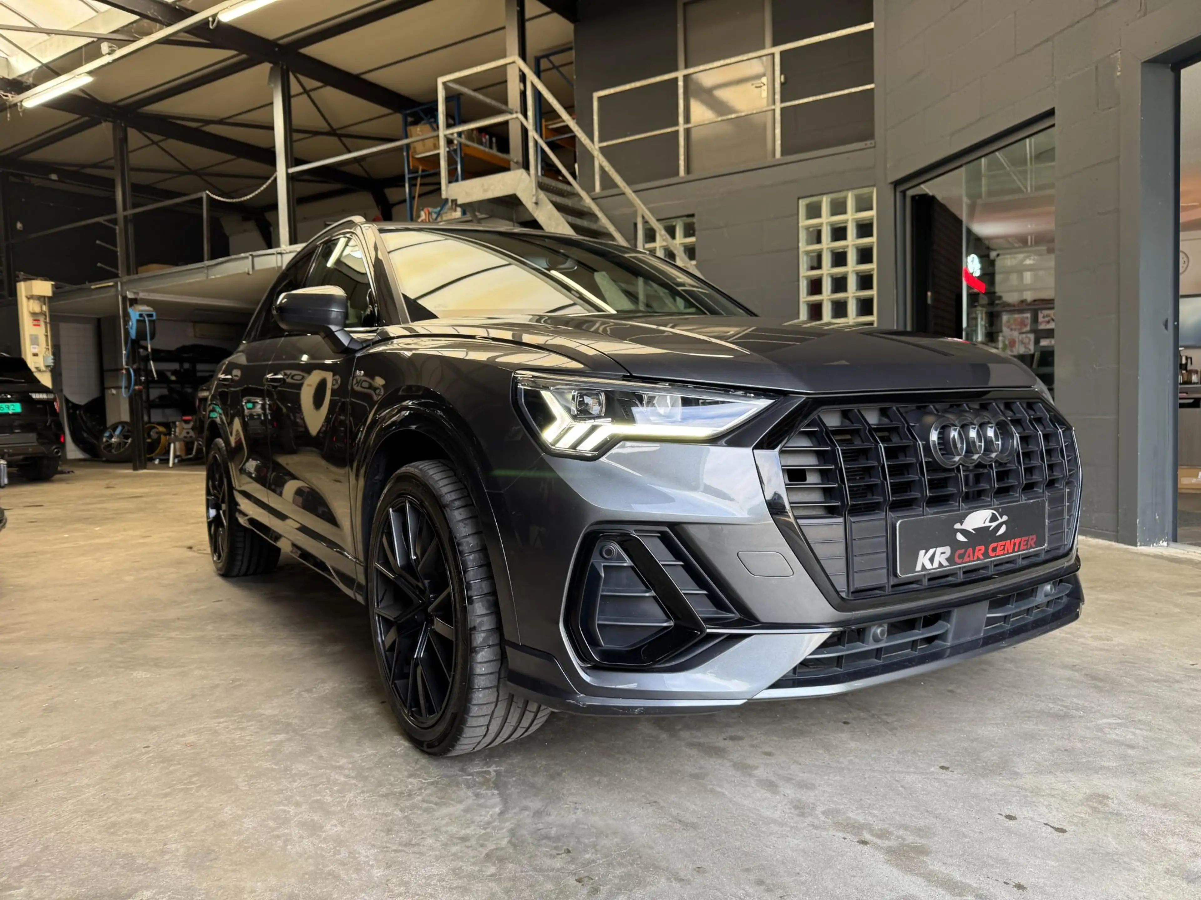 Audi Q3 35 TFSI 3x S-line VIRTUAL-CAMERA-TREKHAAK-LED-20'' — photo 5