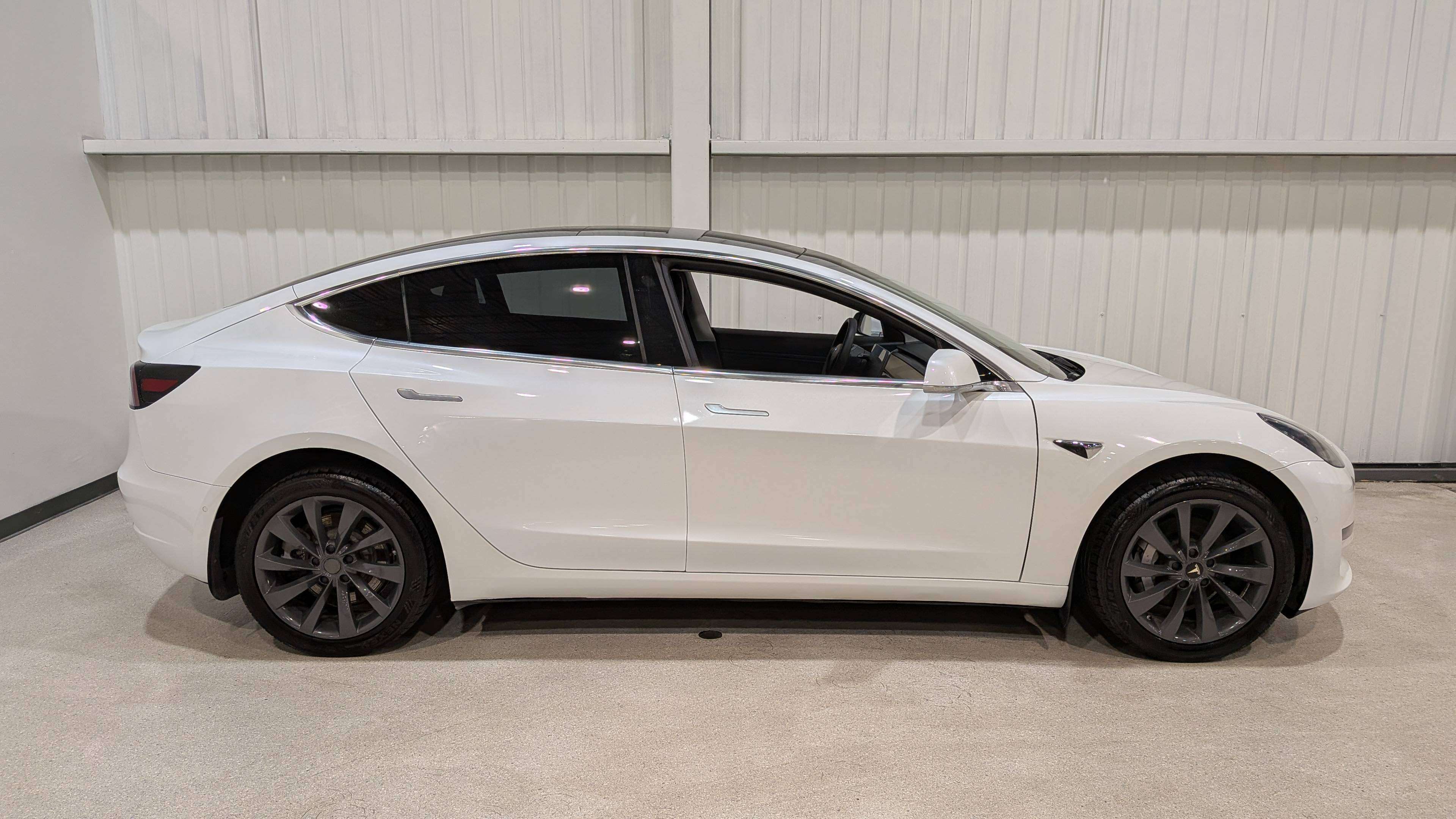 Tesla Model 3 2019
