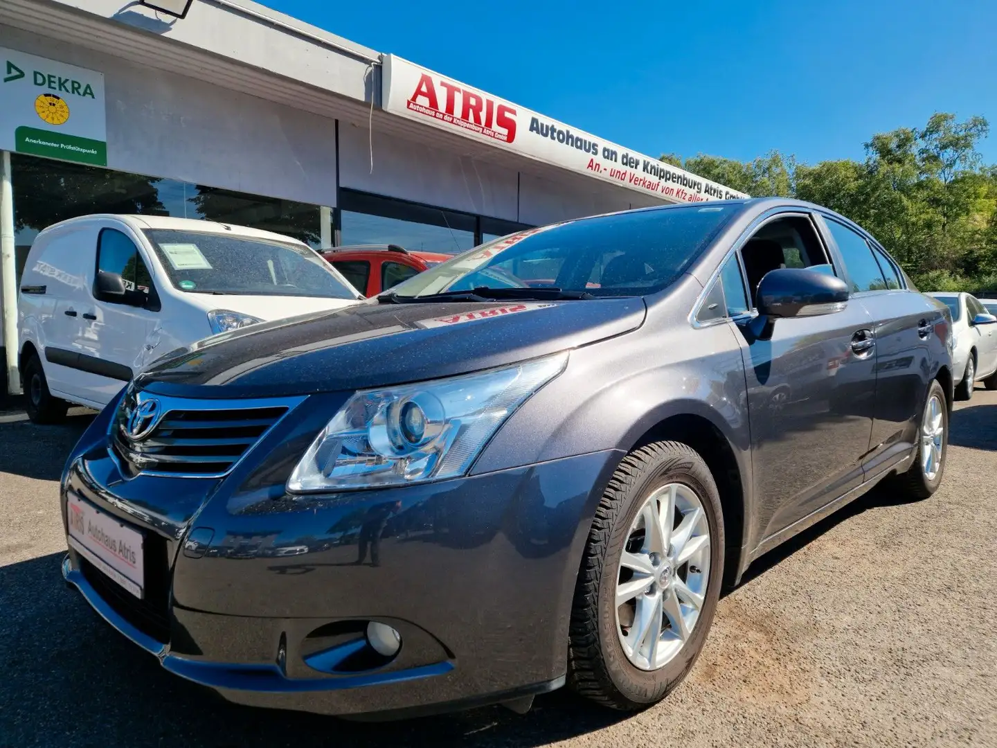 Toyota Avensis Edition Navi-Kamera Grau - 2