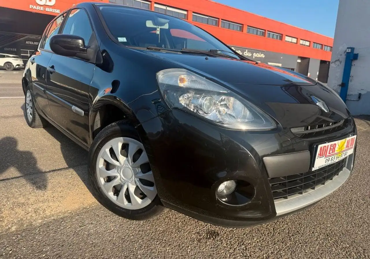Renault Clio III 1.2 TCe 100ch Expression Clim 5p