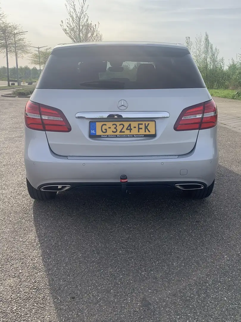Mercedes-Benz B 200 Prestige Grijs - 2