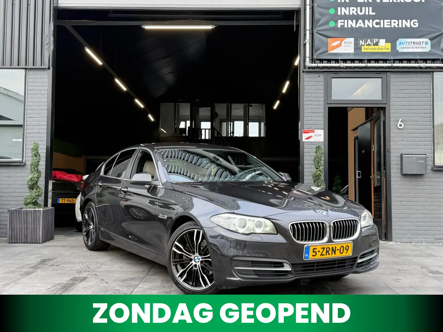 BMW 520 5-serie 520d Executive|Camera|Leer|Automaat|NAP|AP Grijs - 1